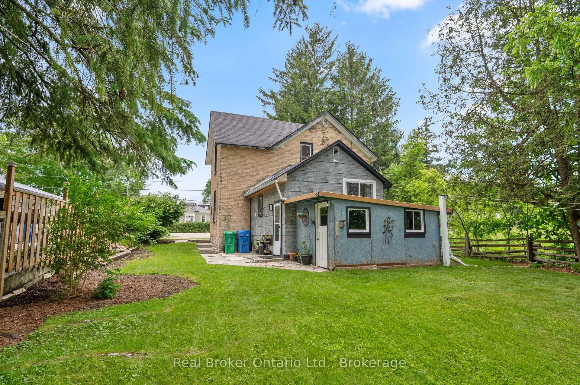 Photo 14 of 677 Garafraxa Street N, West Grey — HOMEH