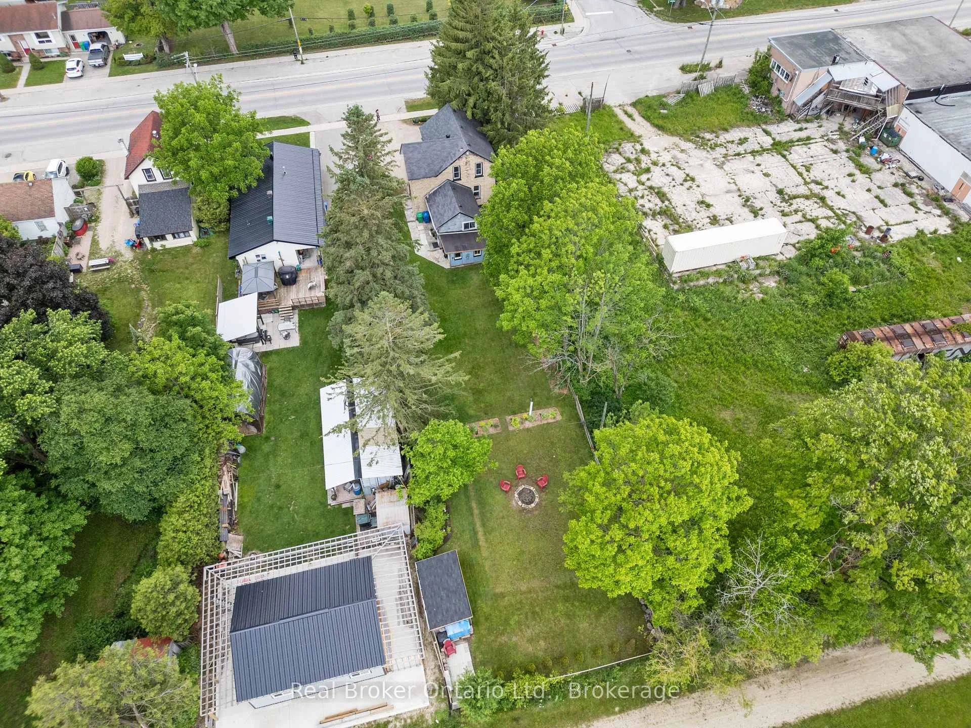 Photo 23 of 677 Garafraxa Street N, West Grey — HOMEH