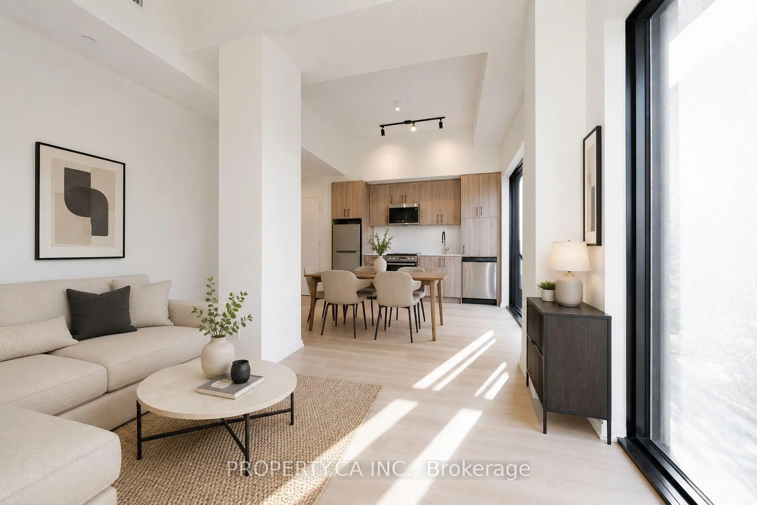 Photo of Unit 604, 109 Erskine Avenue