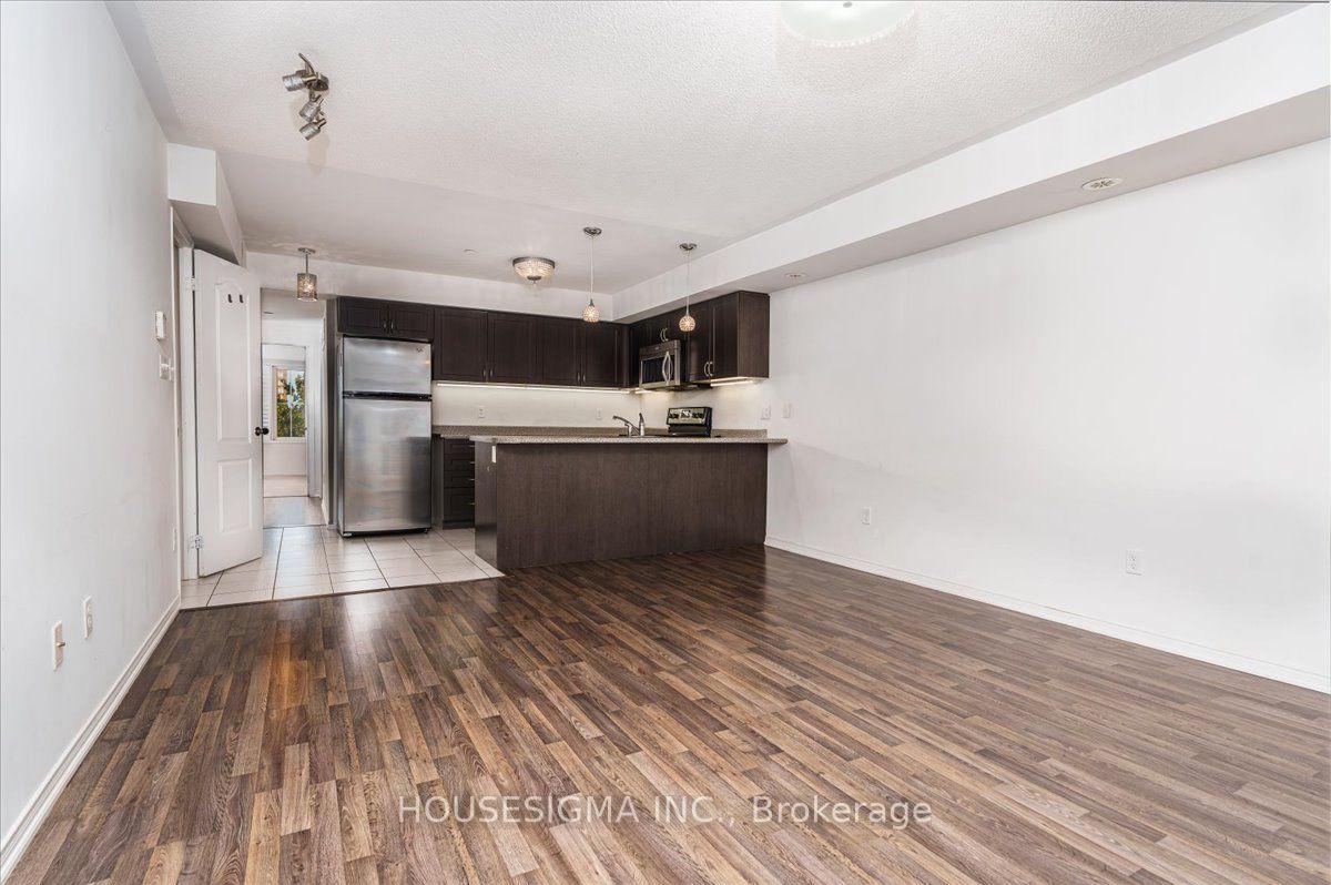 Photo 3 of Unit 17, 51 Hays Boulevard, Oakville, River Oaks — HOMEH