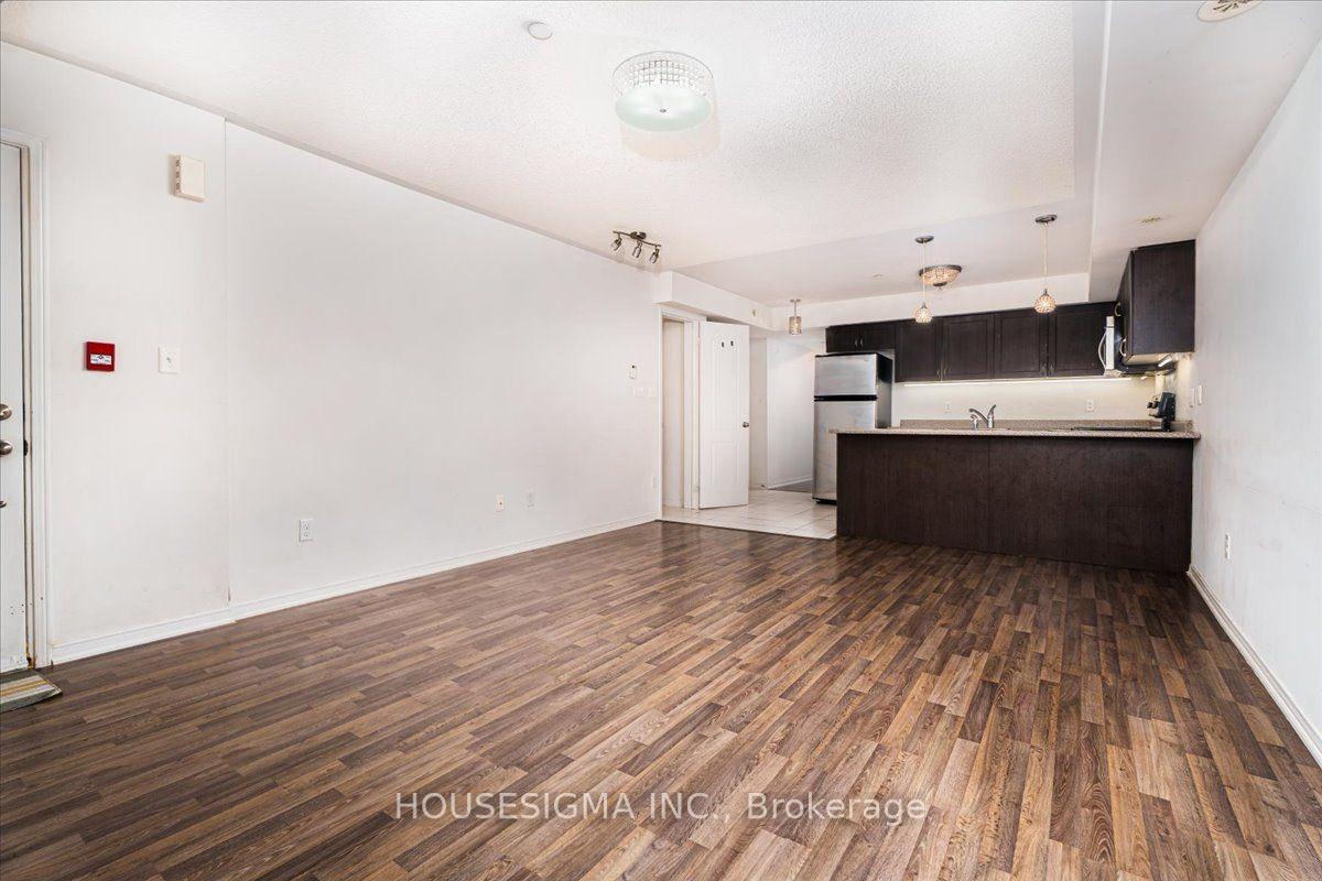 Photo 4 of Unit 17, 51 Hays Boulevard, Oakville, River Oaks — HOMEH