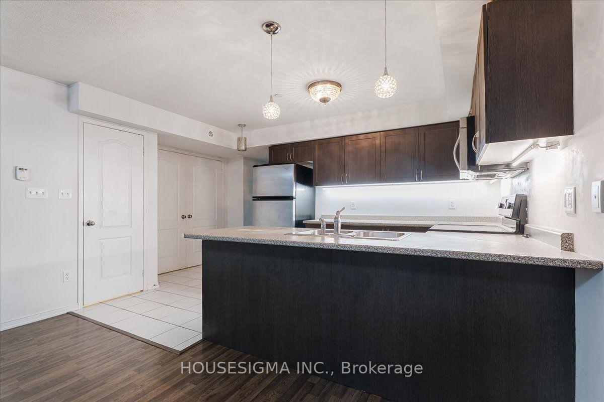 Photo 6 of Unit 17, 51 Hays Boulevard, Oakville, River Oaks — HOMEH