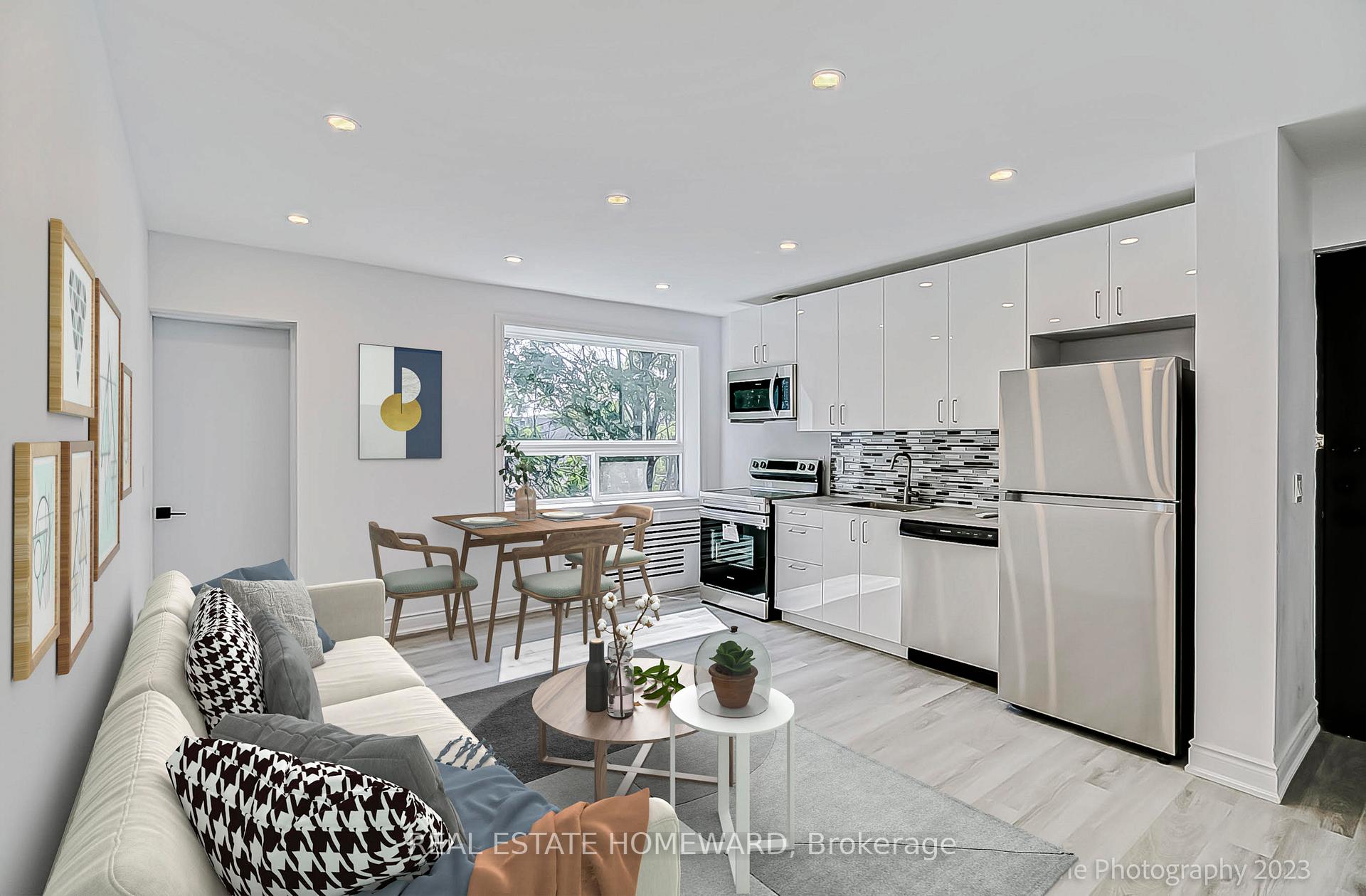 Front of Unit 10, 419 Woodbine Avenue