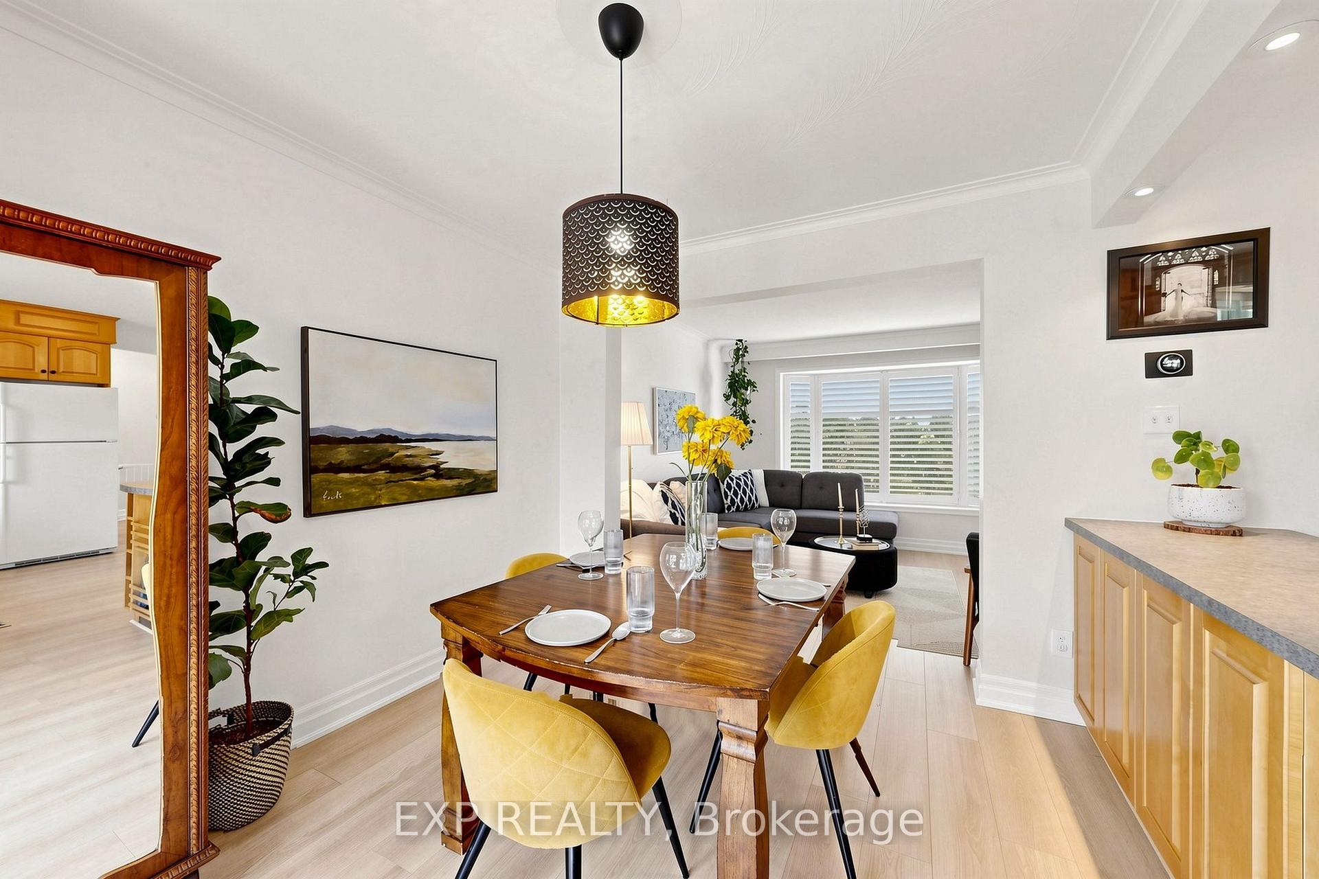 Photo 24 of 22 Chestnut Avenue, Brampton, Northwood Park — HOMEH