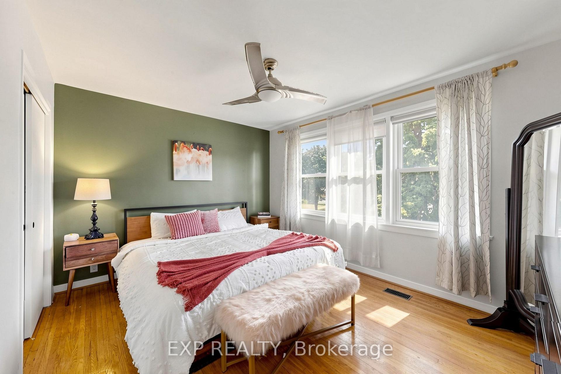 Photo 42 of 22 Chestnut Avenue, Brampton, Northwood Park — HOMEH
