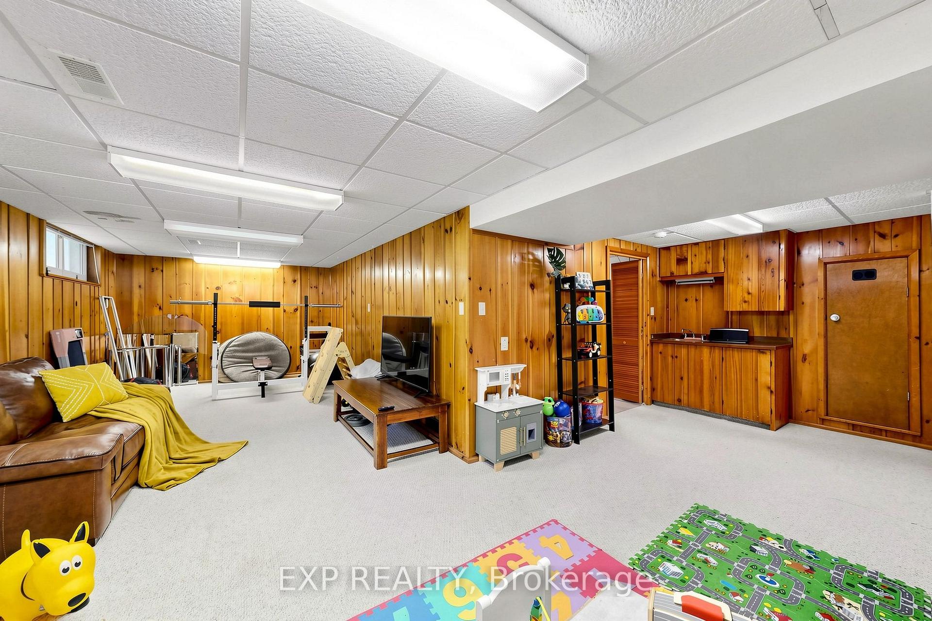 Photo 76 of 22 Chestnut Avenue, Brampton, Northwood Park — HOMEH