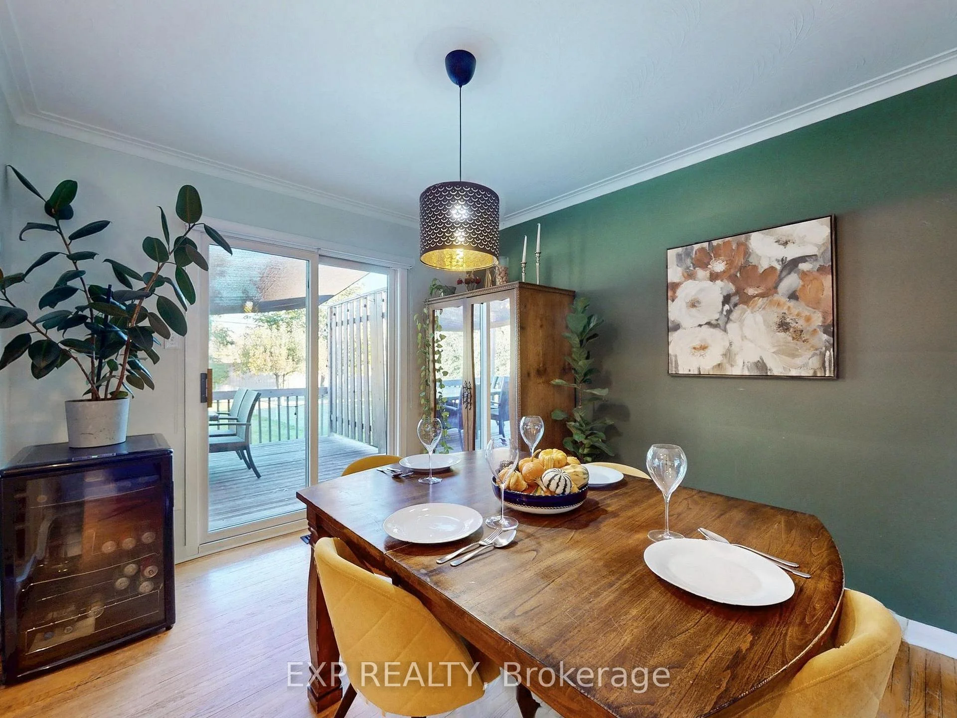 Photo 7 of 22 Chestnut Avenue, Brampton, Northwood Park — HOMEH
