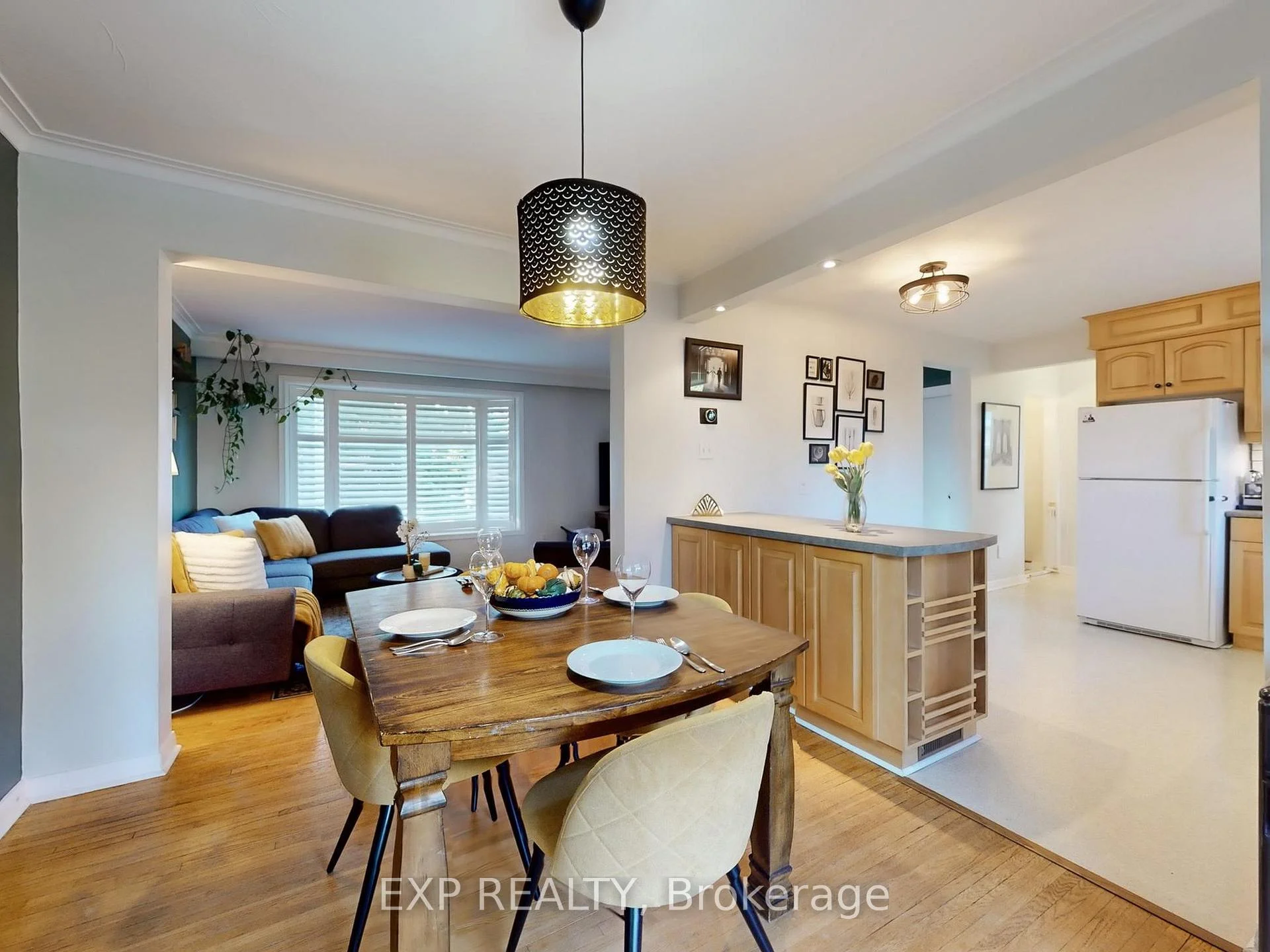 Photo 21 of 22 Chestnut Avenue, Brampton, Northwood Park — HOMEH
