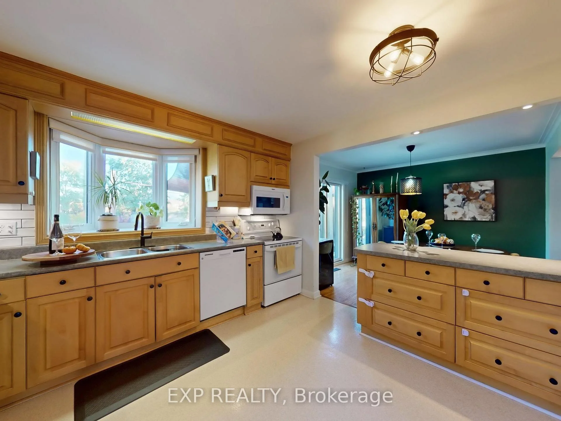 Photo 27 of 22 Chestnut Avenue, Brampton, Northwood Park — HOMEH