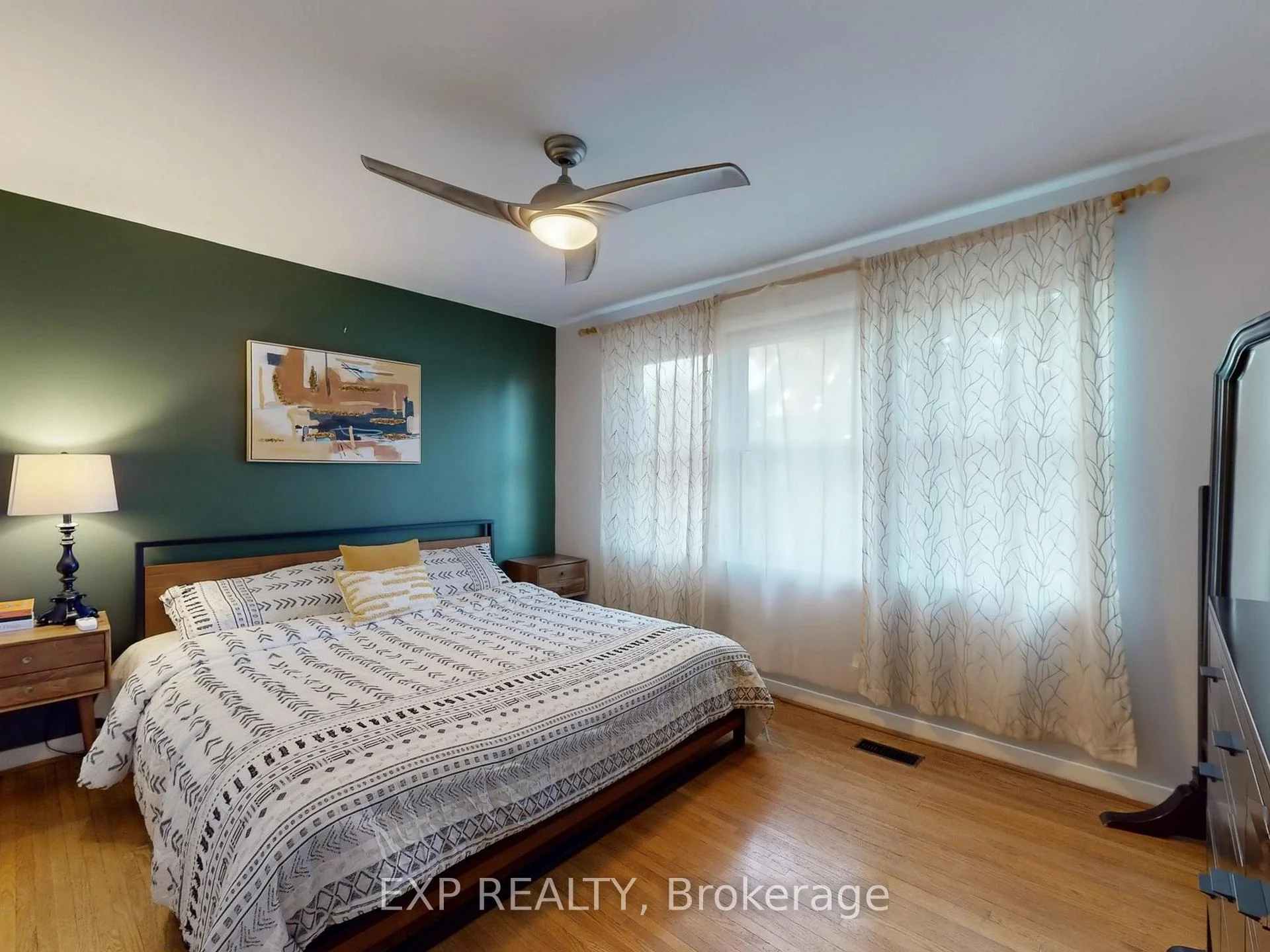 Photo 41 of 22 Chestnut Avenue, Brampton, Northwood Park — HOMEH