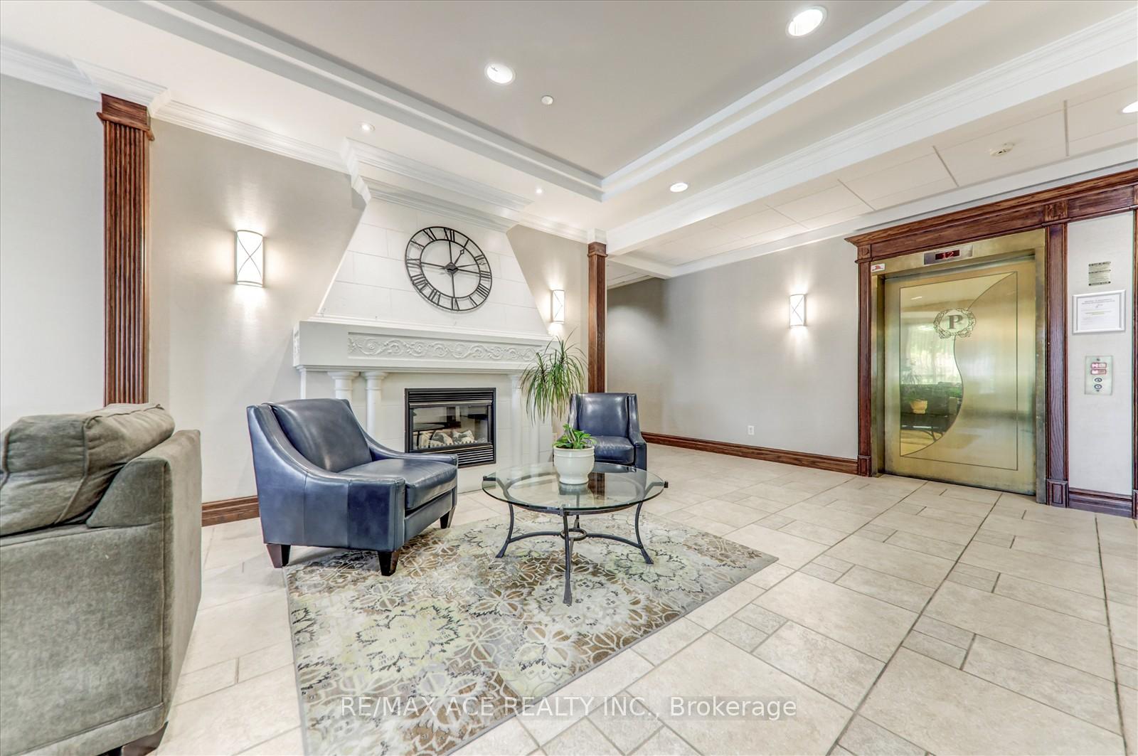 Photo 9 of Unit 1803, 2545 Erin Centre Boulevard, Mississauga, Central Erin Mills — HOMEH