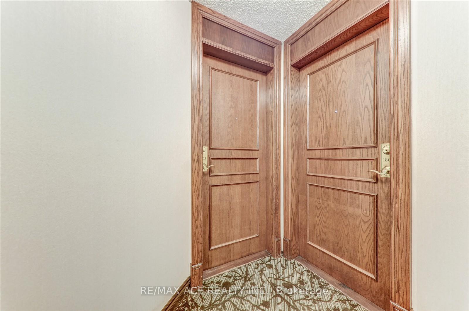 Photo 11 of Unit 1803, 2545 Erin Centre Boulevard, Mississauga, Central Erin Mills — HOMEH