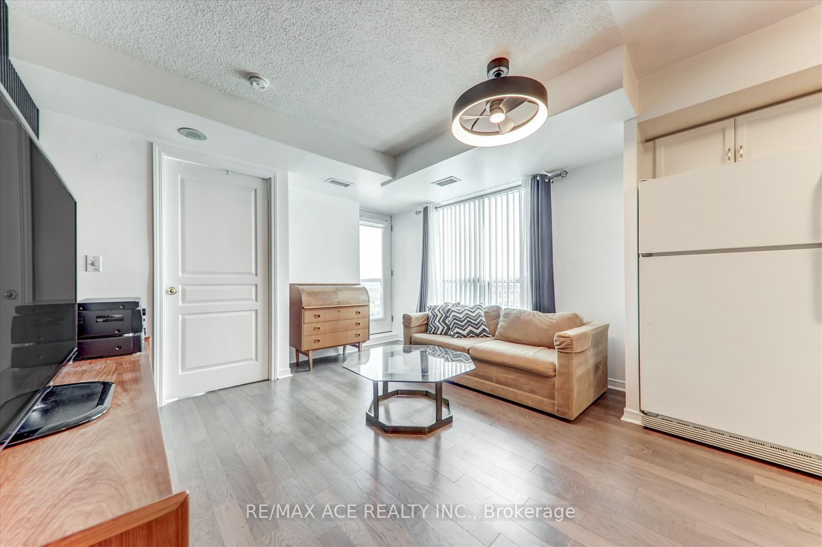 Photo 17 of Unit 1803, 2545 Erin Centre Boulevard, Mississauga, Central Erin Mills — HOMEH