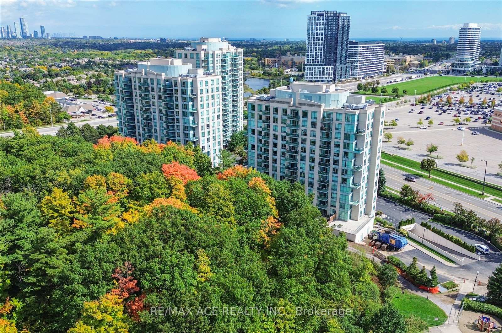 Photo 32 of Unit 1803, 2545 Erin Centre Boulevard, Mississauga, Central Erin Mills — HOMEH