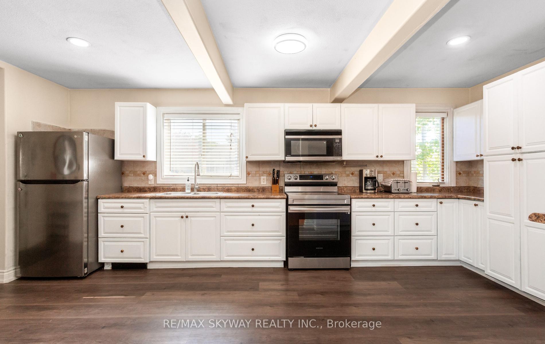 Photo 13 of 8046 Beaverdams Road, Niagara Falls, Ascot — HOMEH