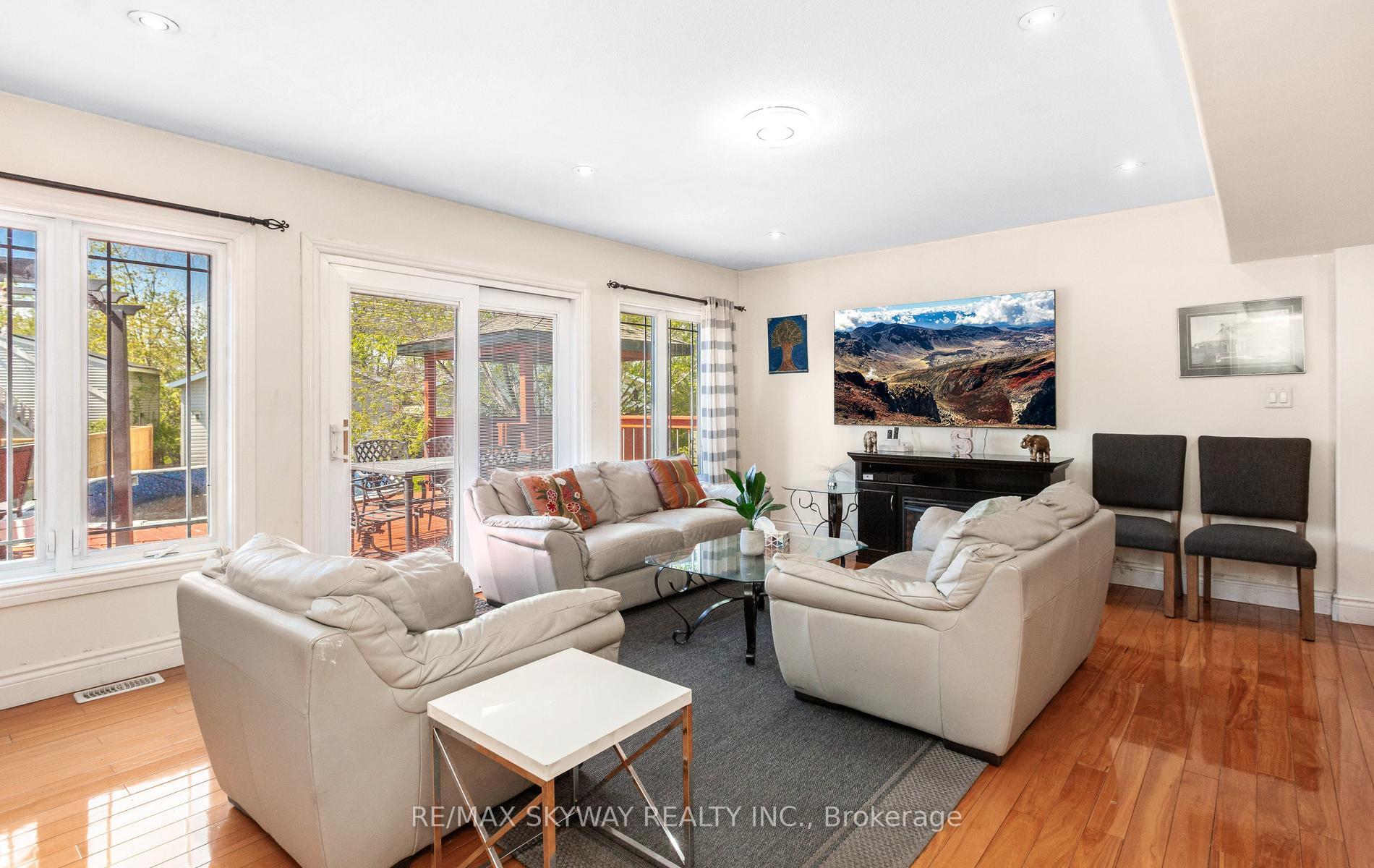Photo 17 of 8046 Beaverdams Road, Niagara Falls, Ascot — HOMEH