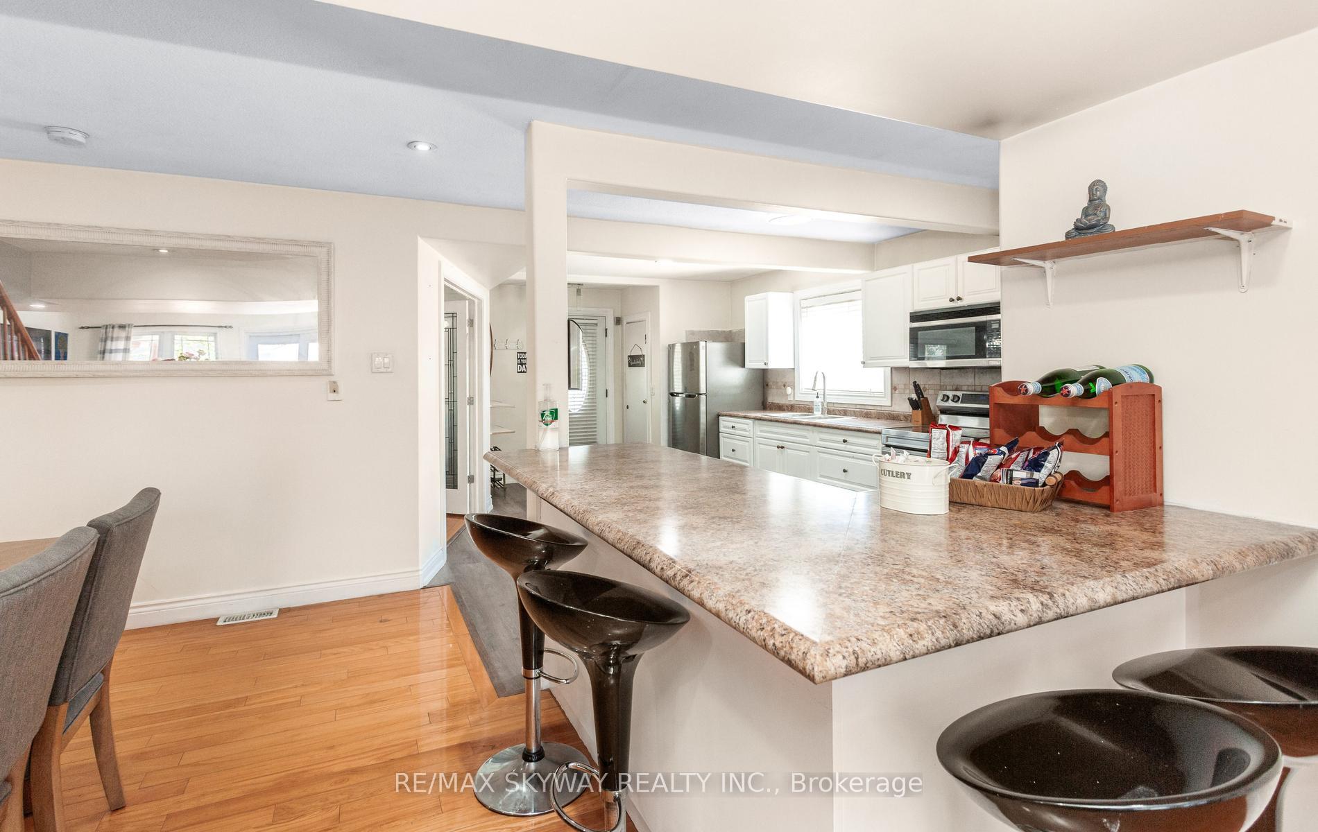 Photo 23 of 8046 Beaverdams Road, Niagara Falls, Ascot — HOMEH