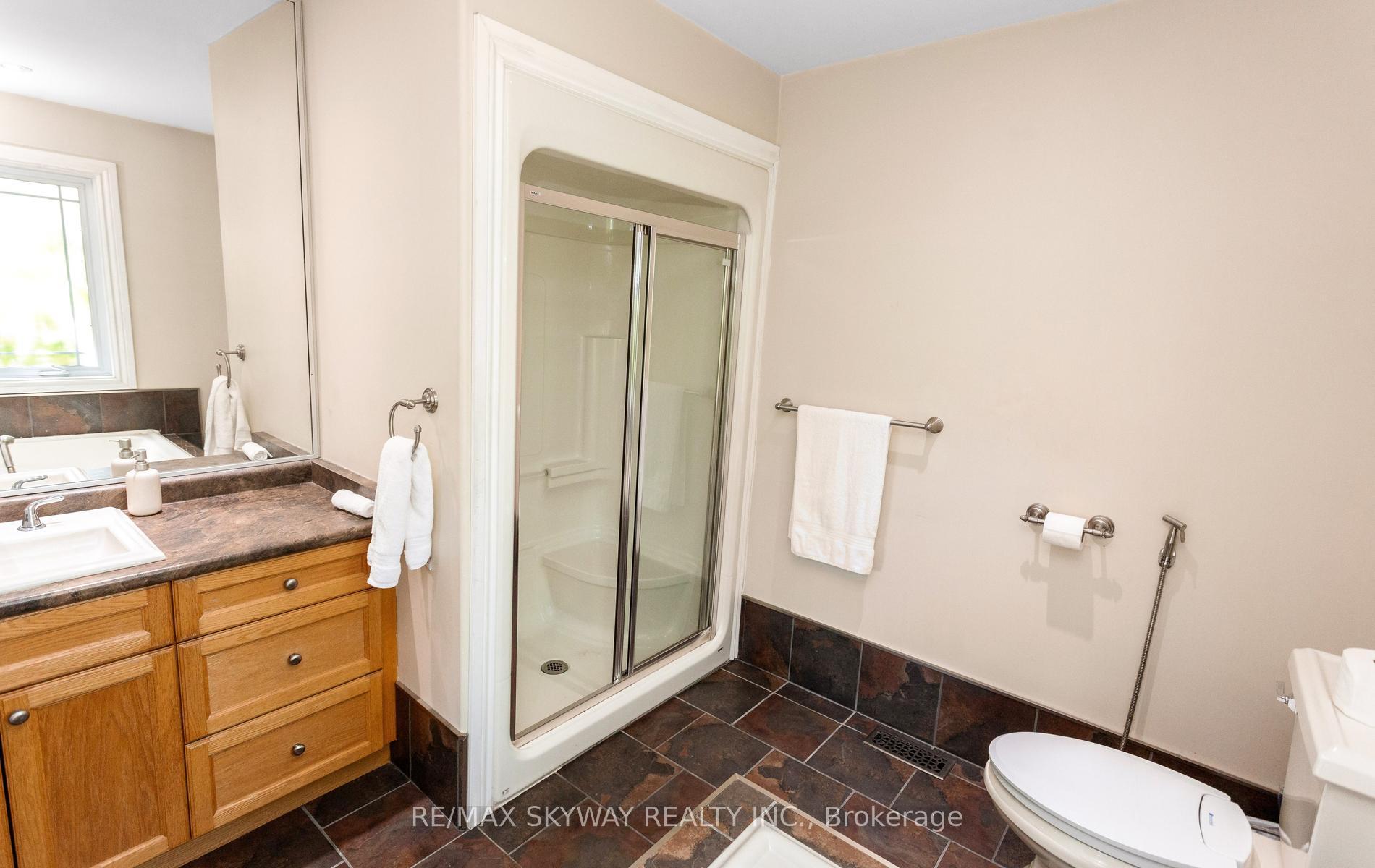 Photo 30 of 8046 Beaverdams Road, Niagara Falls, Ascot — HOMEH
