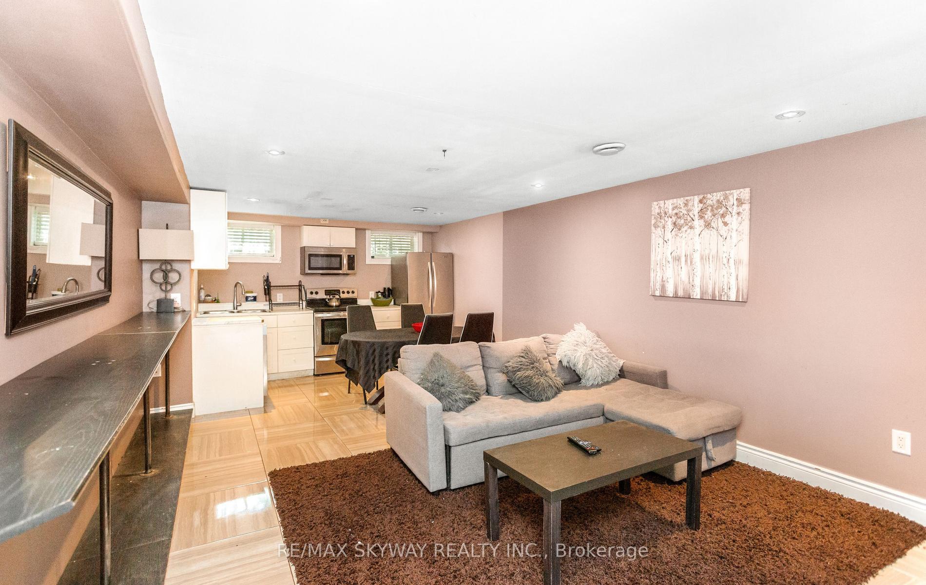 Photo 37 of 8046 Beaverdams Road, Niagara Falls, Ascot — HOMEH