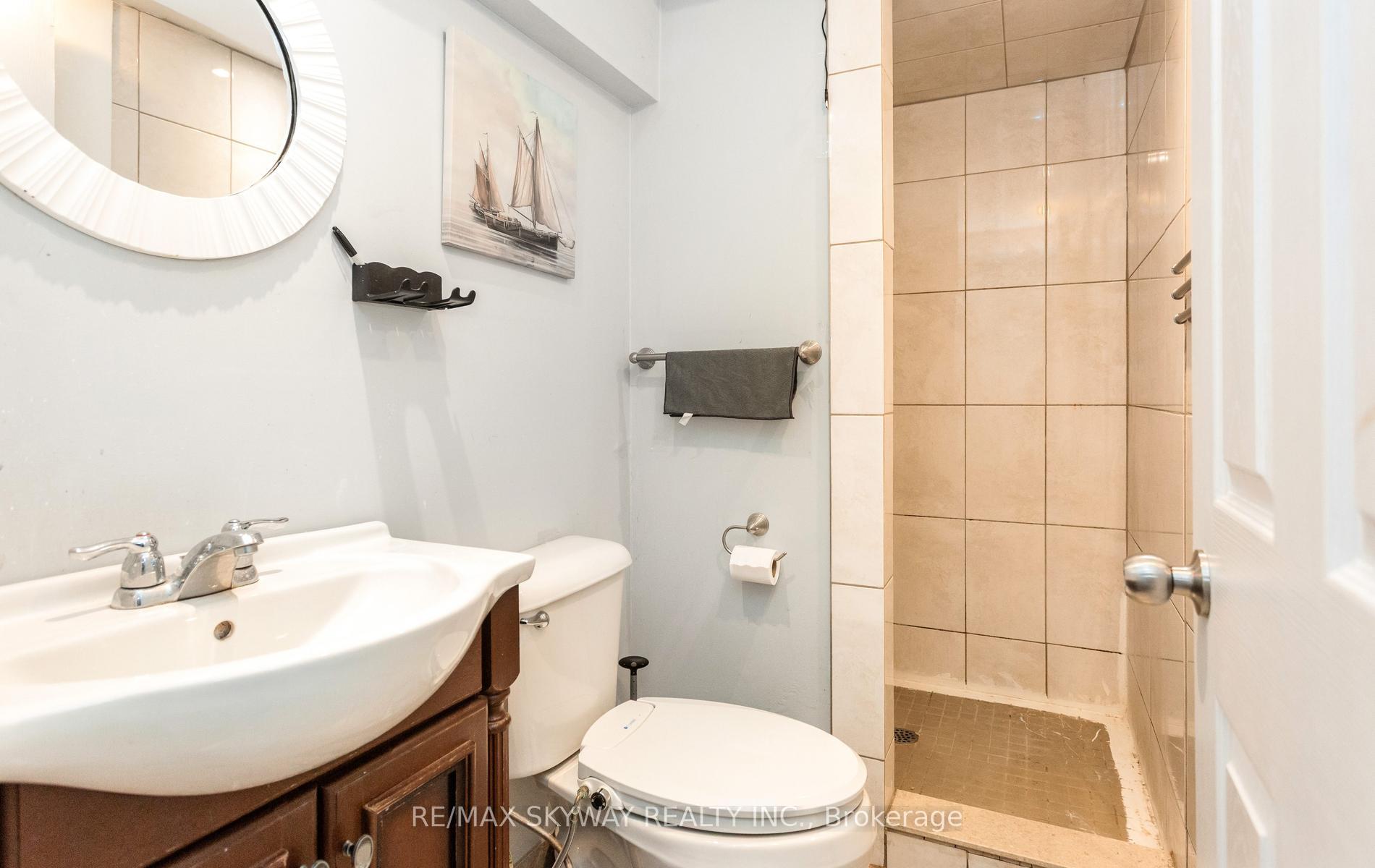 Photo 44 of 8046 Beaverdams Road, Niagara Falls, Ascot — HOMEH