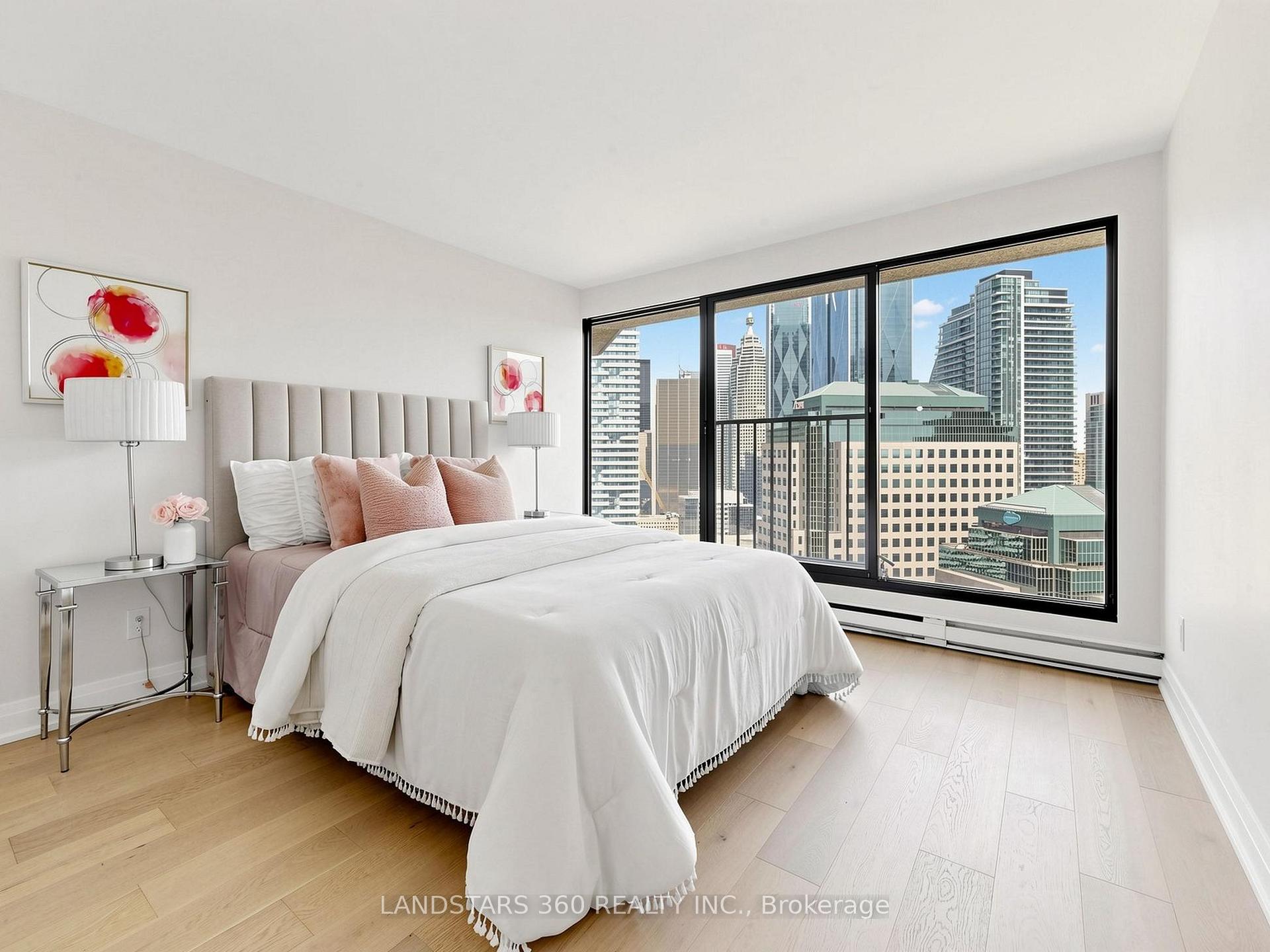 Photo 32 of Unit 3311, 55 Harbour Square, Toronto, Waterfront Communities — HOMEH