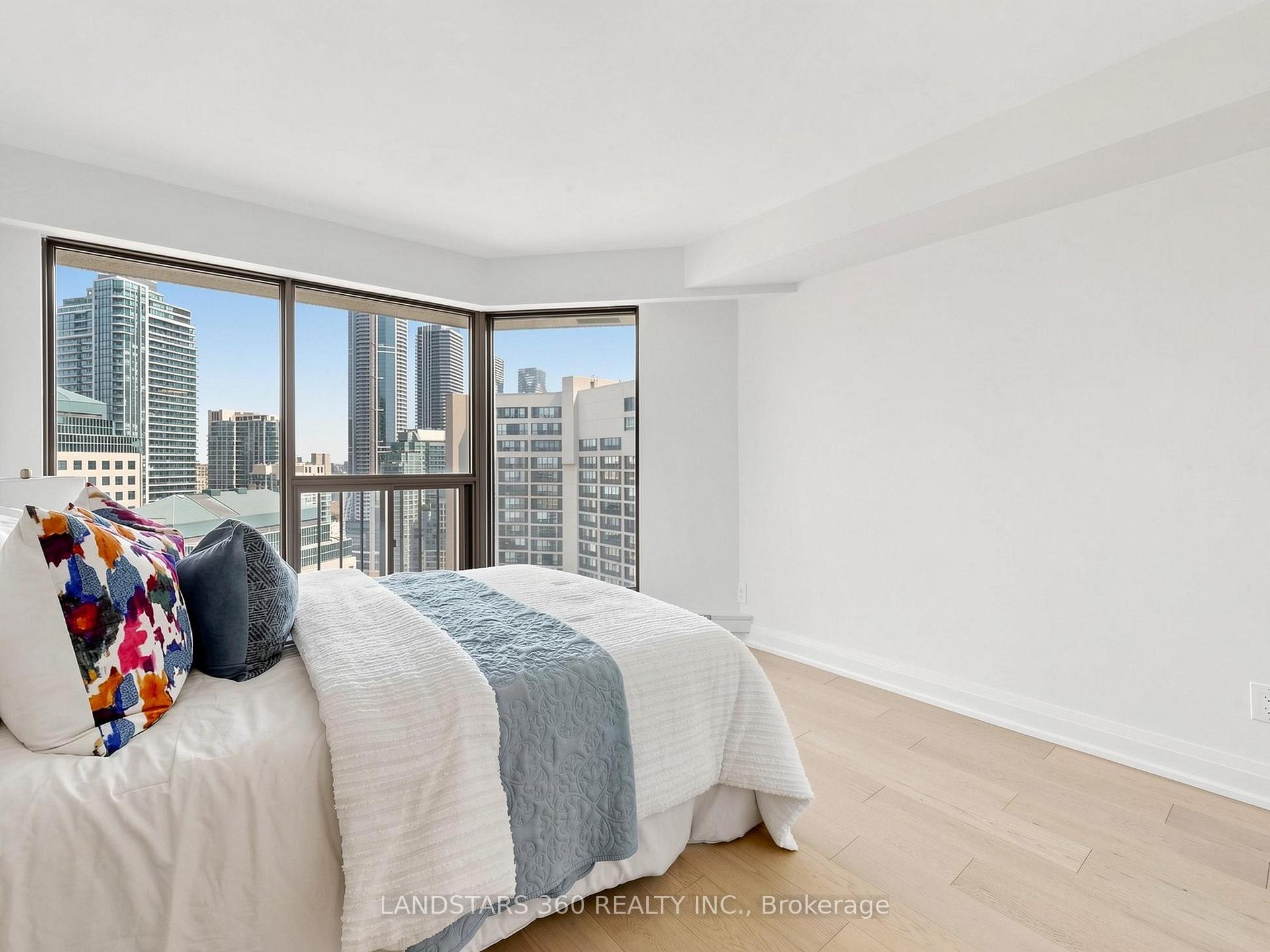 Photo 35 of Unit 3311, 55 Harbour Square, Toronto, Waterfront Communities — HOMEH