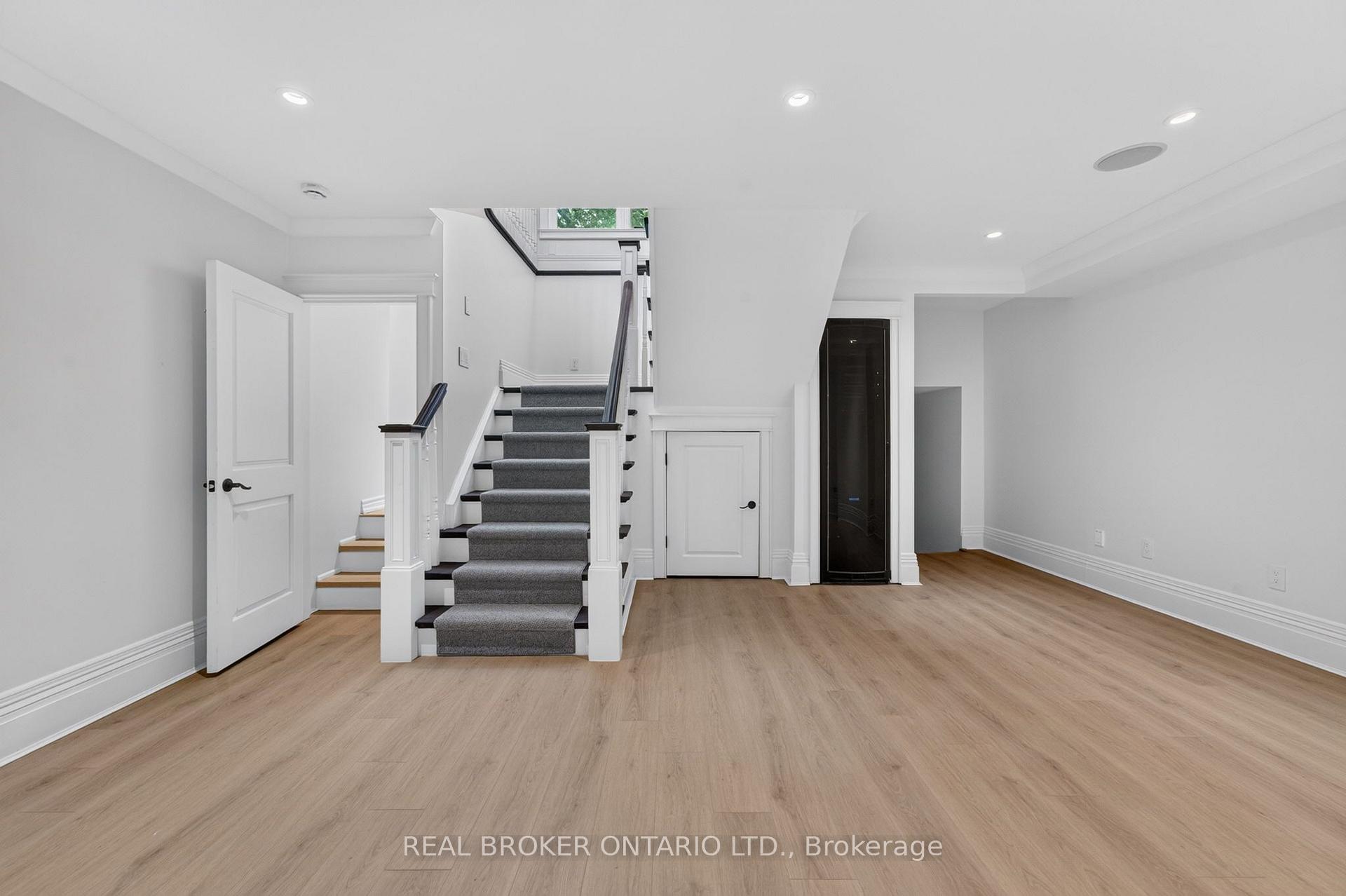 Photo 91 of 63 Mill Street S, Hamilton, Waterdown — HOMEH