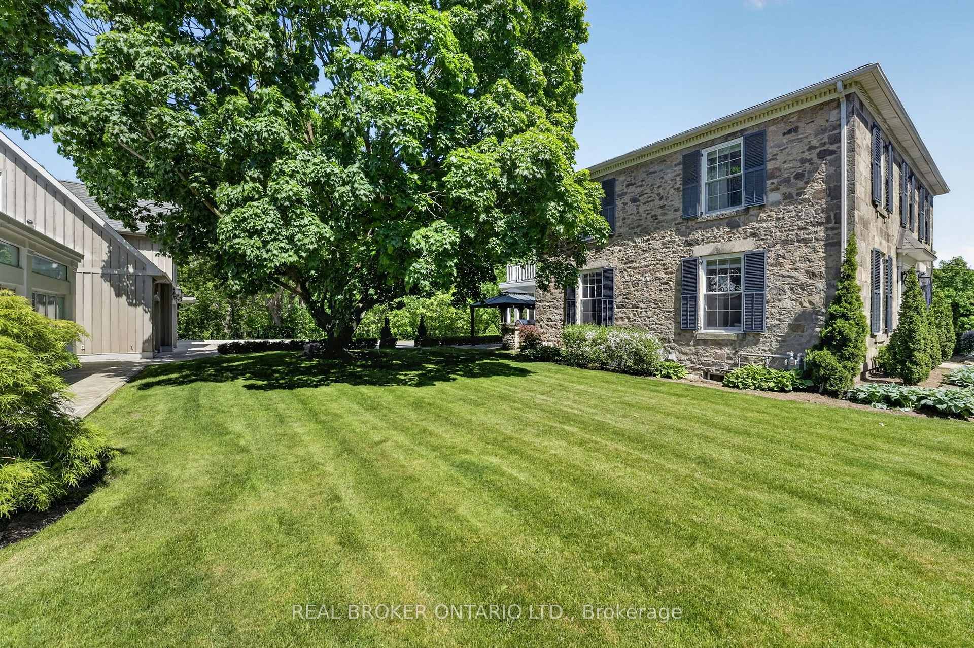 Photo 130 of 63 Mill Street S, Hamilton, Waterdown — HOMEH