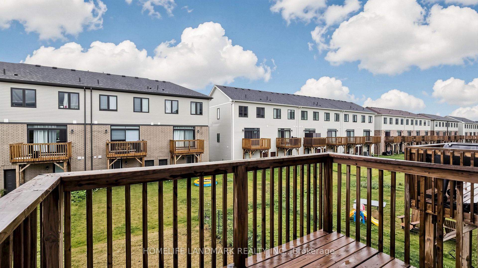 Photo 45 of 75 Holder Drive, Brantford, Empire South — HOMEH
