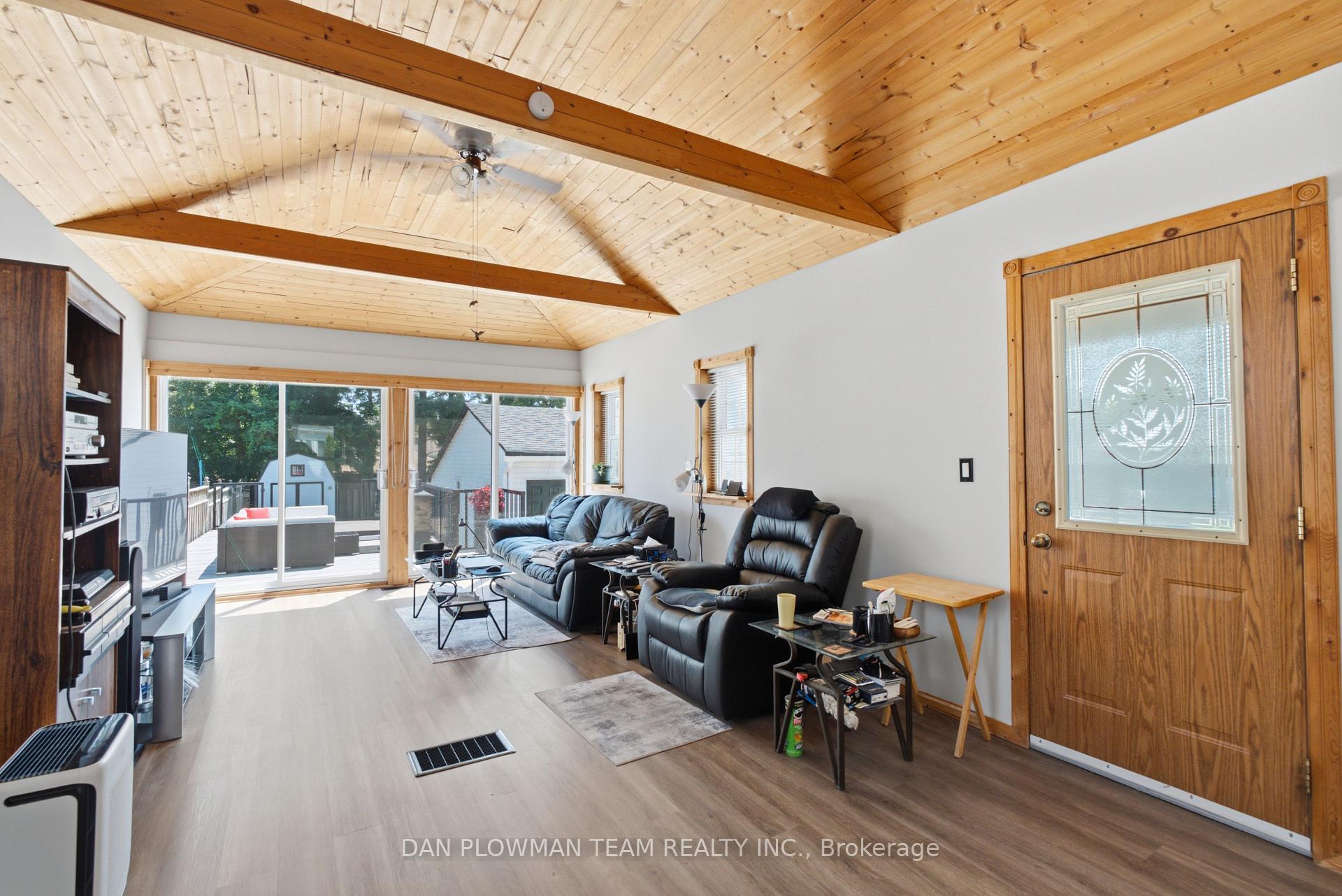 Photo 11 of 11 Veterans Avenue, Clarington, Bowmanville — HOMEH