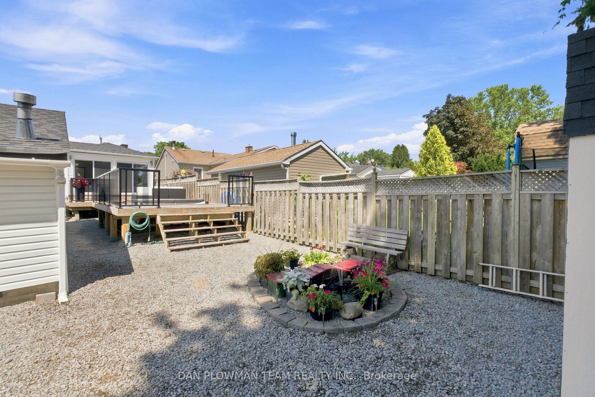 Photo 23 of 11 Veterans Avenue, Clarington, Bowmanville — HOMEH