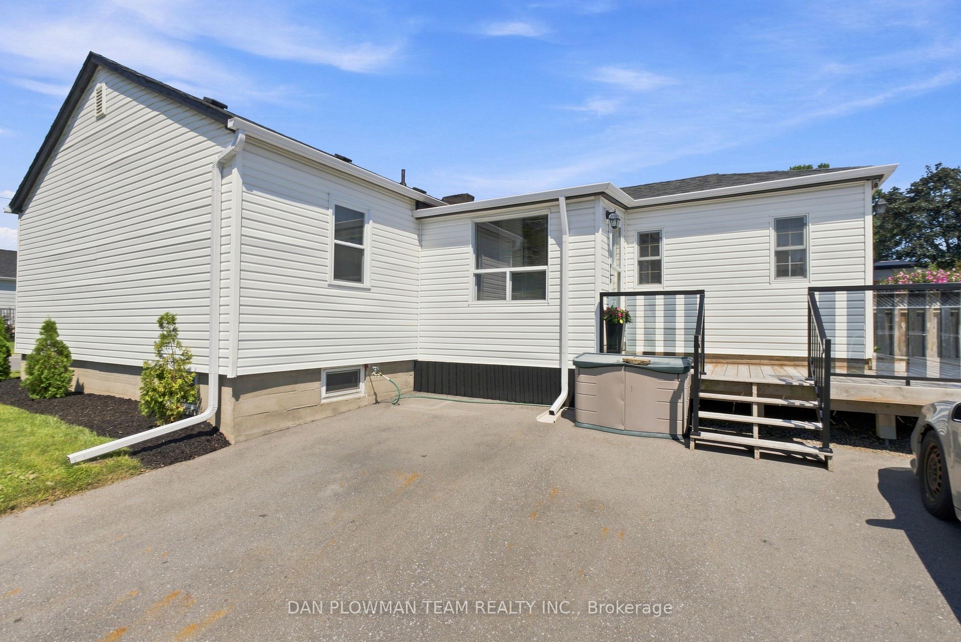 Photo 24 of 11 Veterans Avenue, Clarington, Bowmanville — HOMEH