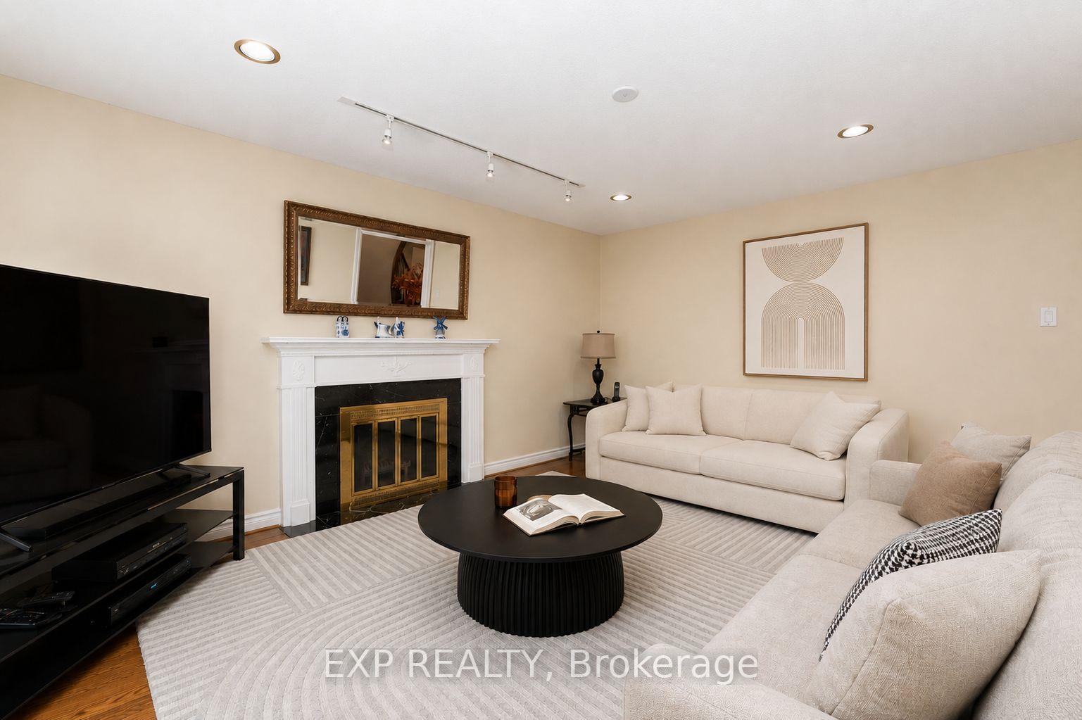 Photo 39 of 5 Hyde Park Drive, Richmond Hill, Doncrest — HOMEH