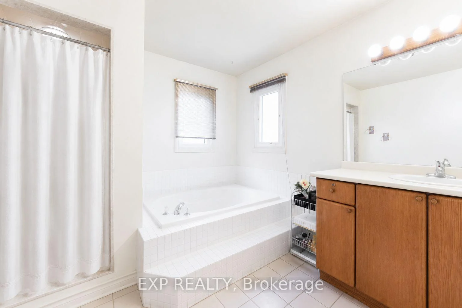 Photo 96 of 5 Hyde Park Drive, Richmond Hill, Doncrest — HOMEH