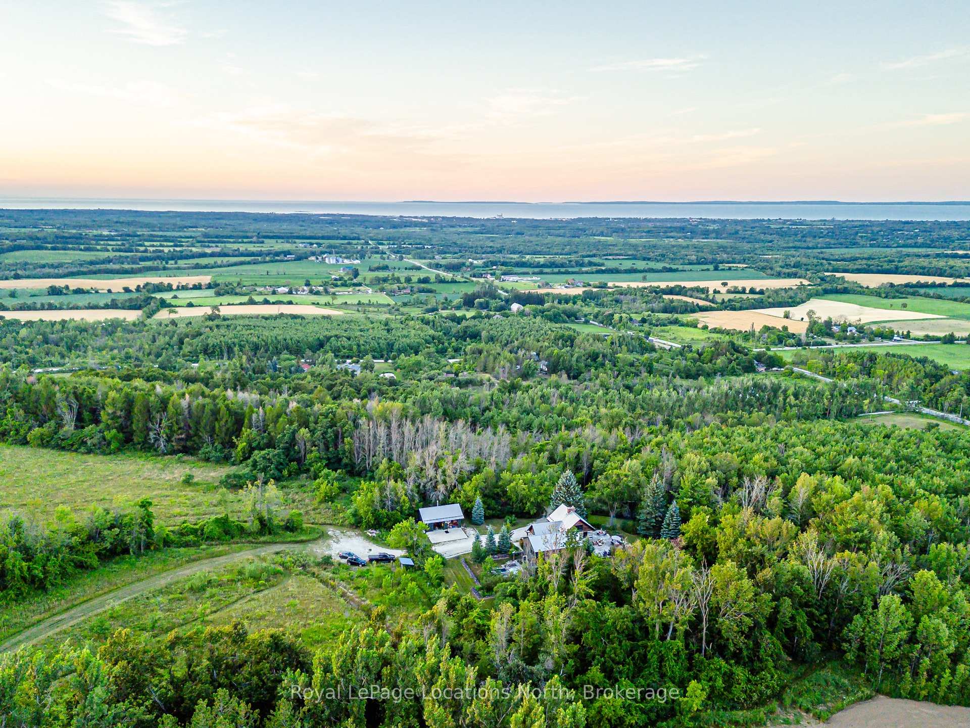 Photo 2 of 1664 10 Concession N, Clearview, Rural Clearview — HOMEH