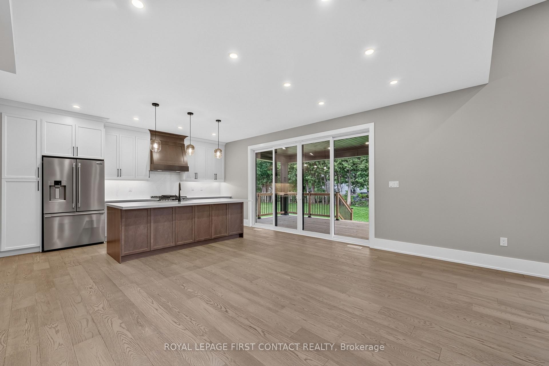 Photo 3 of Unit Upper, 933 7th Line, Innisfil, Alcona — HOMEH