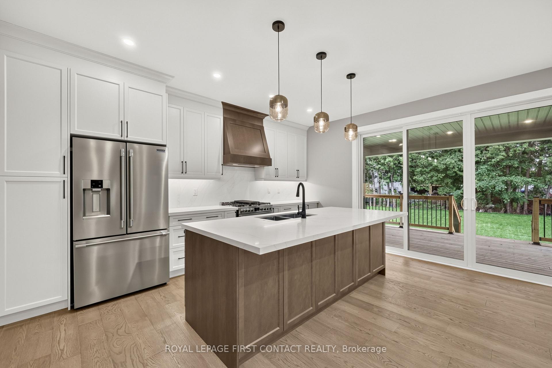 Photo 4 of Unit Upper, 933 7th Line, Innisfil, Alcona — HOMEH