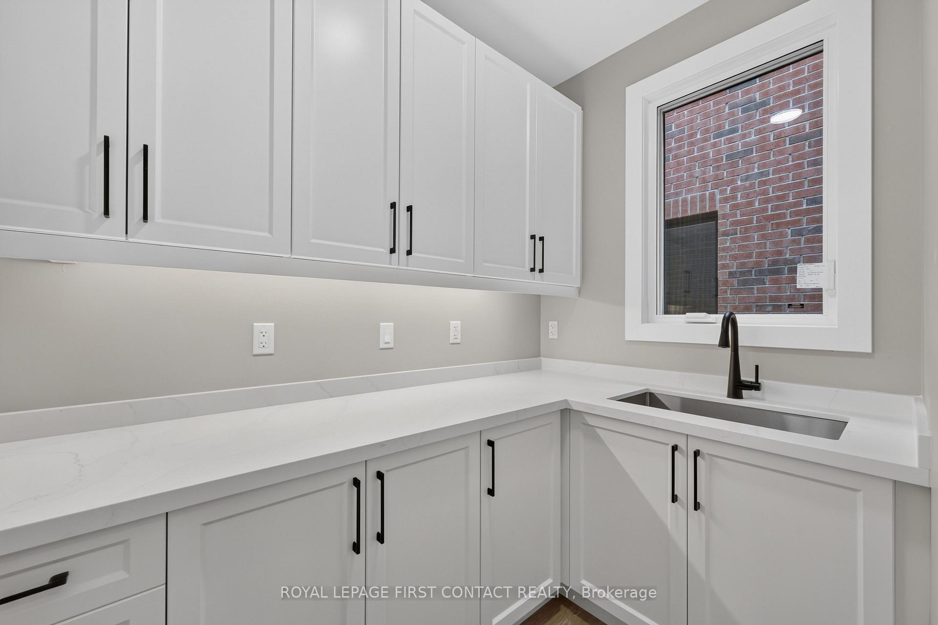 Photo 6 of Unit Upper, 933 7th Line, Innisfil, Alcona — HOMEH