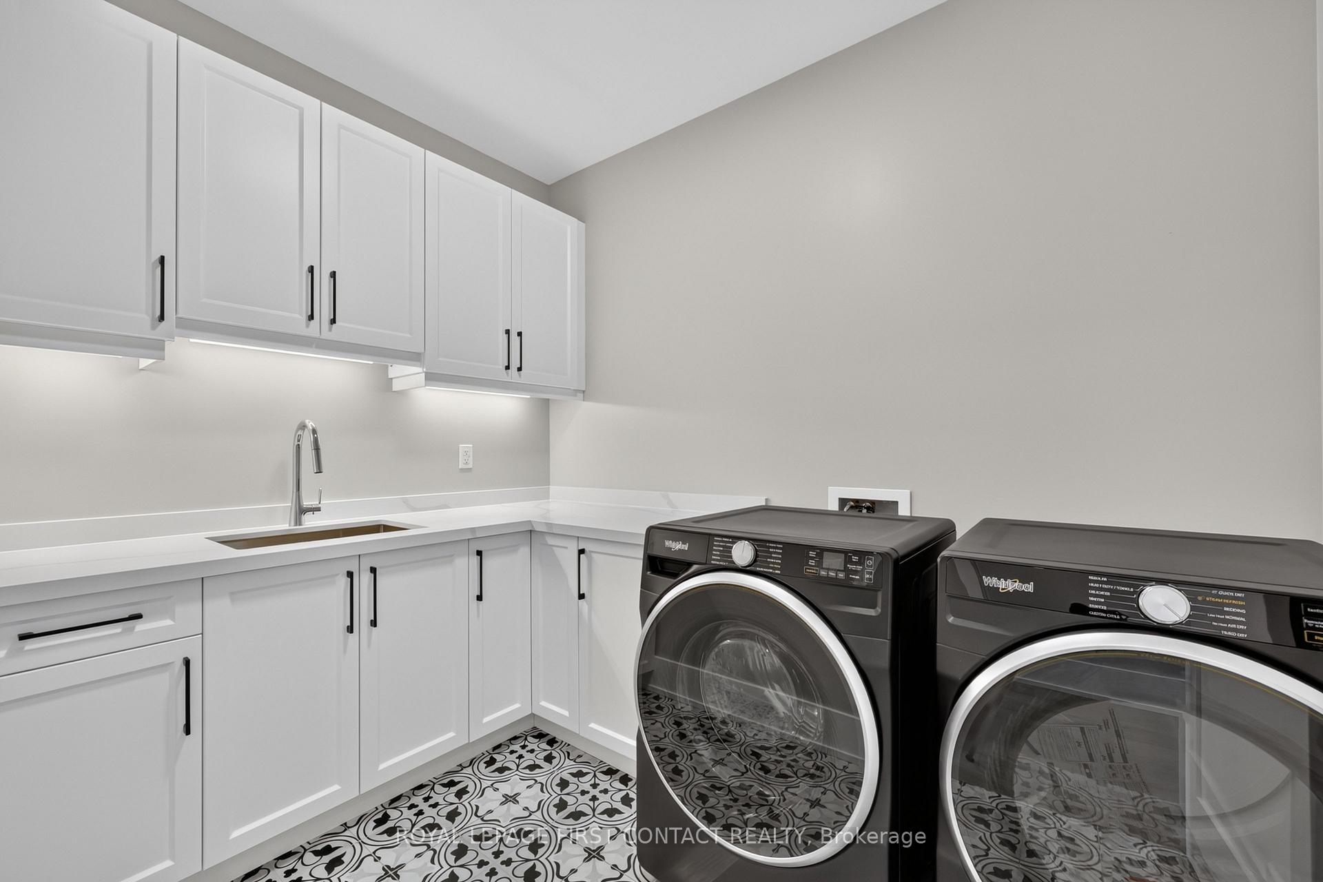 Photo 23 of Unit Upper, 933 7th Line, Innisfil, Alcona — HOMEH