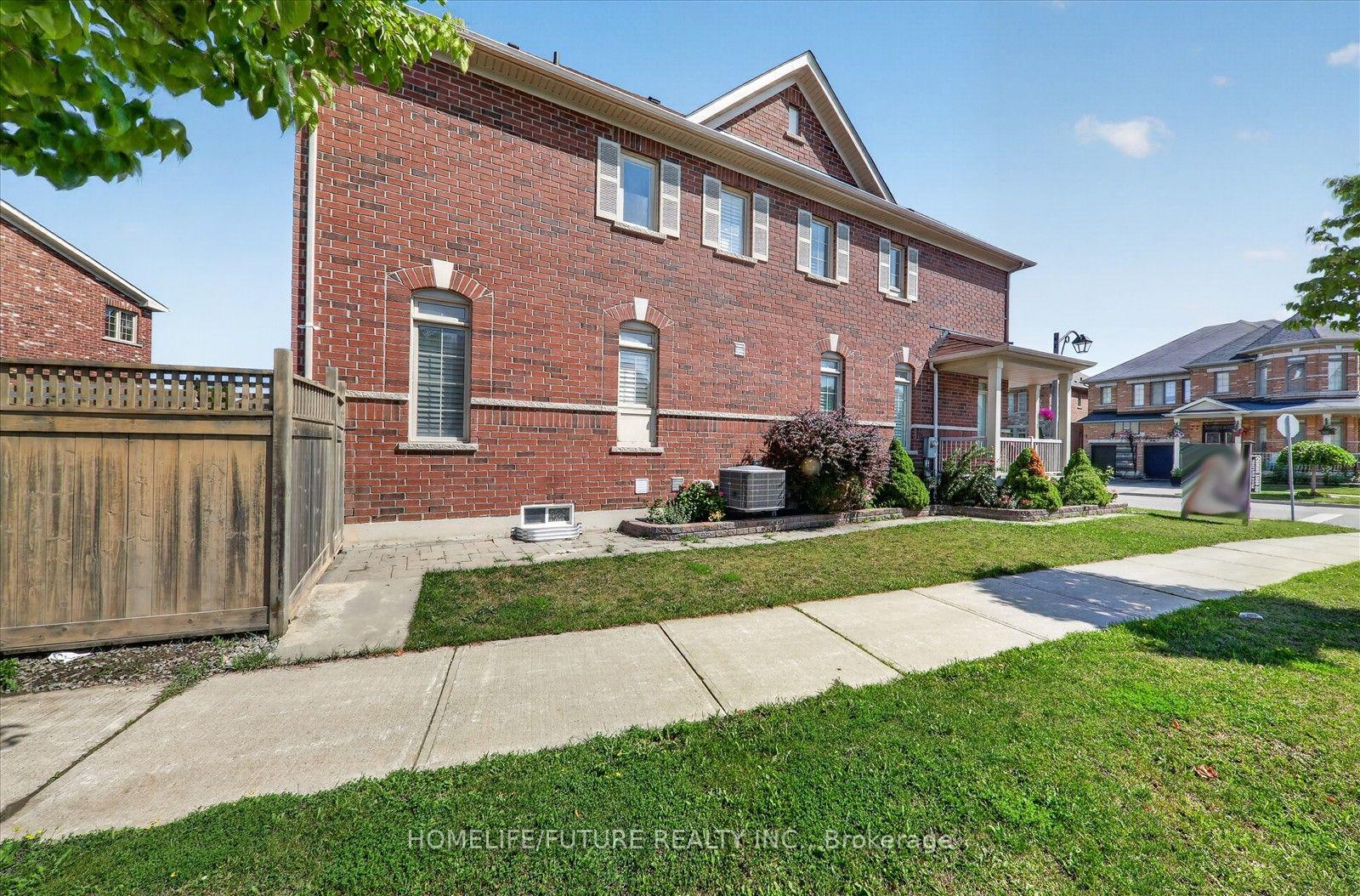 Photo 3 of 2 Astrid Terrace, Markham, Wismer — HOMEH
