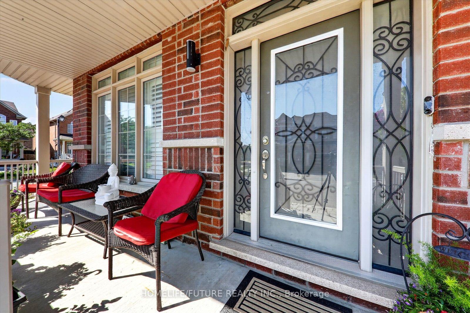 Photo 5 of 2 Astrid Terrace, Markham, Wismer — HOMEH