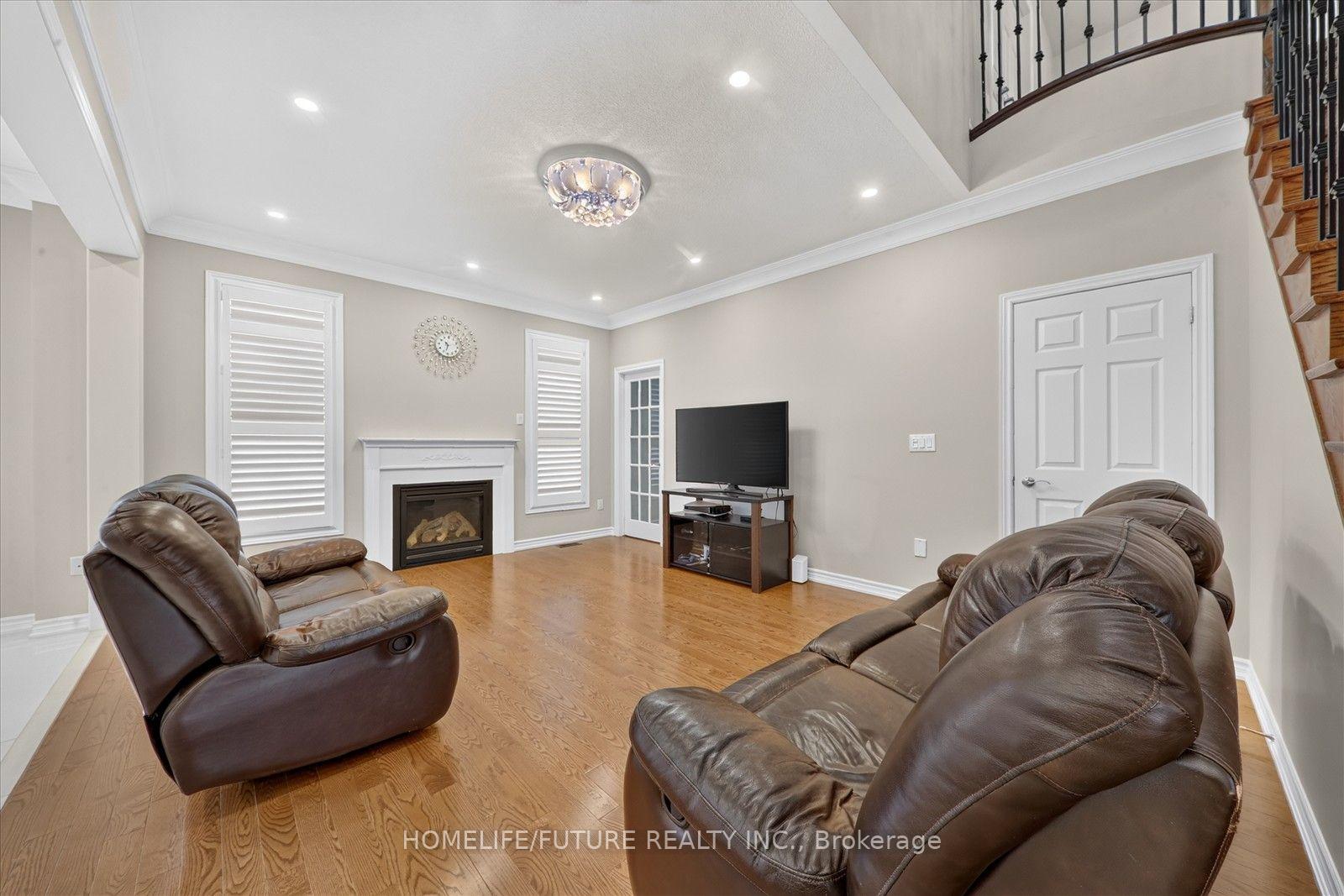 Photo 17 of 2 Astrid Terrace, Markham, Wismer — HOMEH