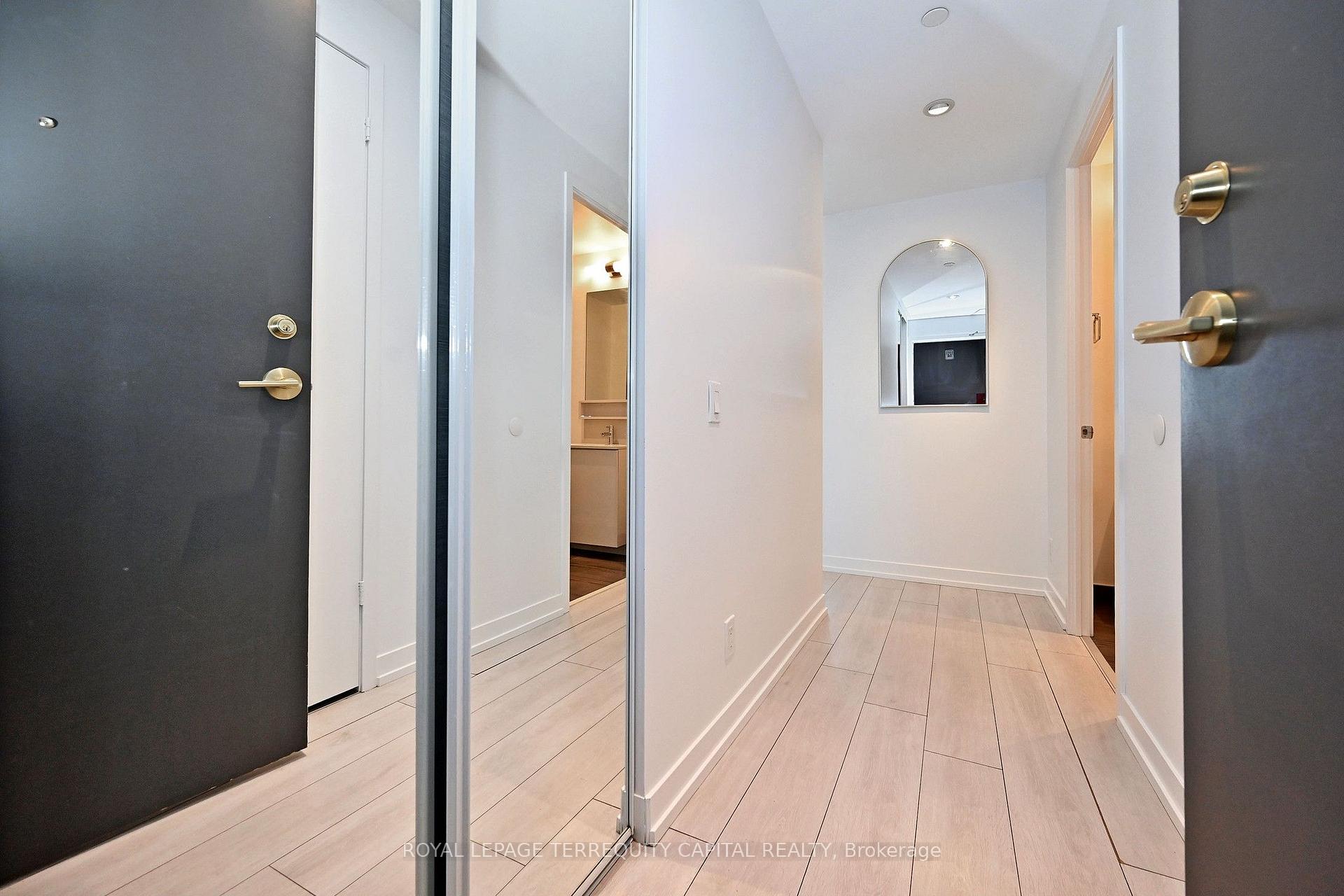Photo 9 of Unit 4808, 5 Buttermill Avenue, Vaughan, Vaughan Corporate Centre — HOMEH