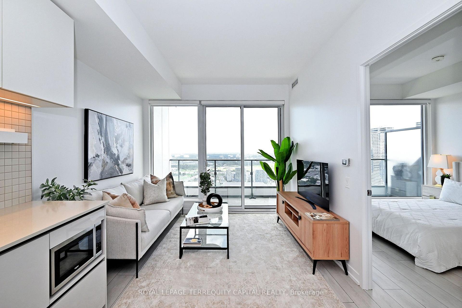 Photo 12 of Unit 4808, 5 Buttermill Avenue, Vaughan, Vaughan Corporate Centre — HOMEH