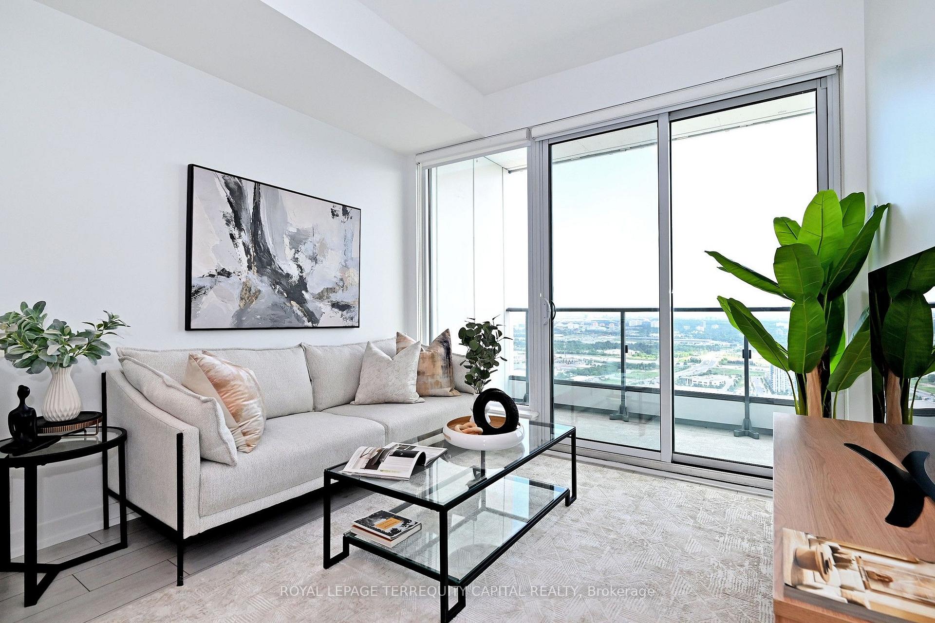 Photo 13 of Unit 4808, 5 Buttermill Avenue, Vaughan, Vaughan Corporate Centre — HOMEH