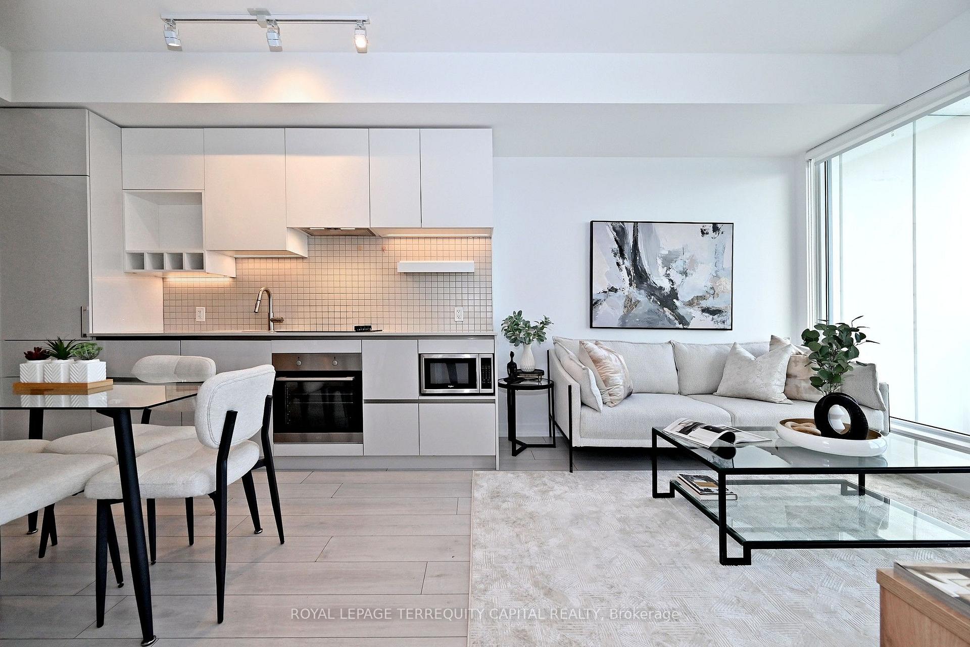 Photo 15 of Unit 4808, 5 Buttermill Avenue, Vaughan, Vaughan Corporate Centre — HOMEH
