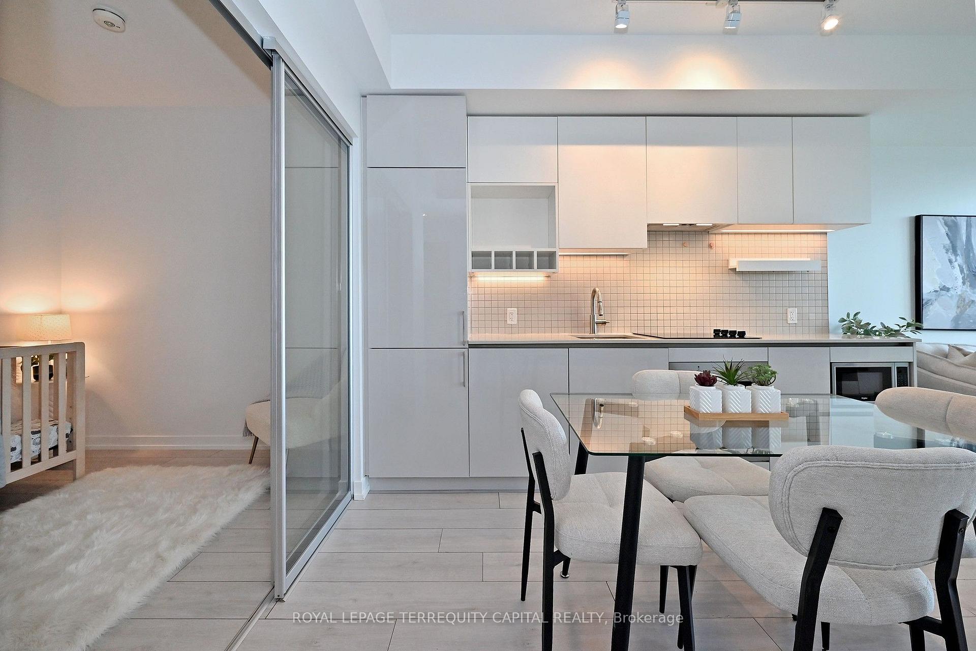 Photo 20 of Unit 4808, 5 Buttermill Avenue, Vaughan, Vaughan Corporate Centre — HOMEH