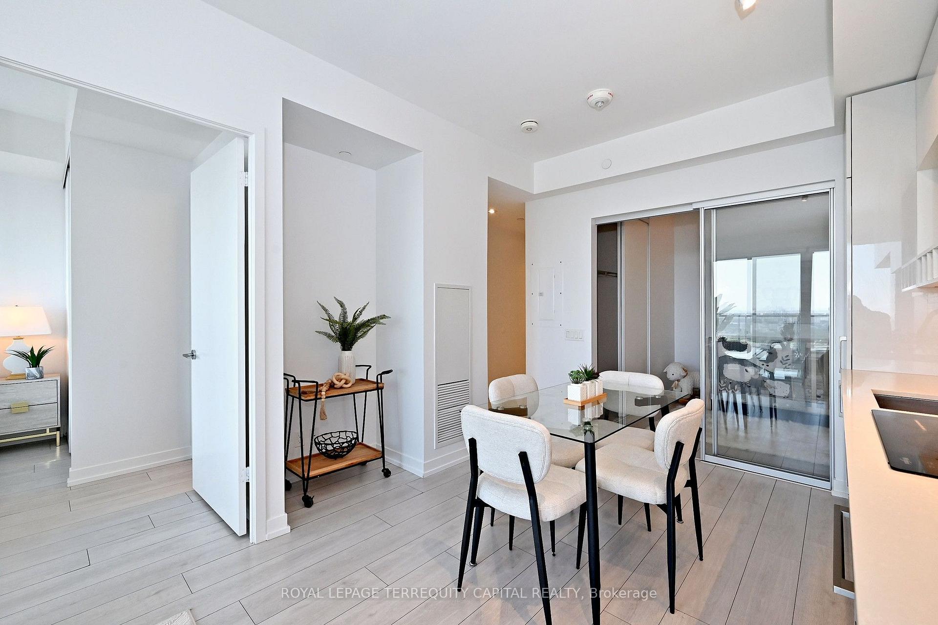 Photo 22 of Unit 4808, 5 Buttermill Avenue, Vaughan, Vaughan Corporate Centre — HOMEH
