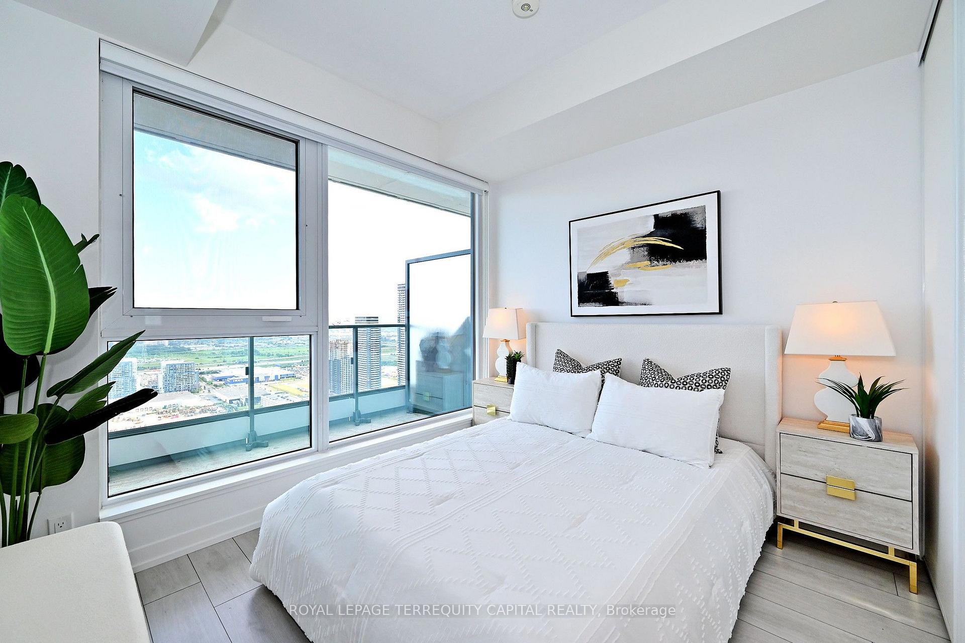 Photo 24 of Unit 4808, 5 Buttermill Avenue, Vaughan, Vaughan Corporate Centre — HOMEH