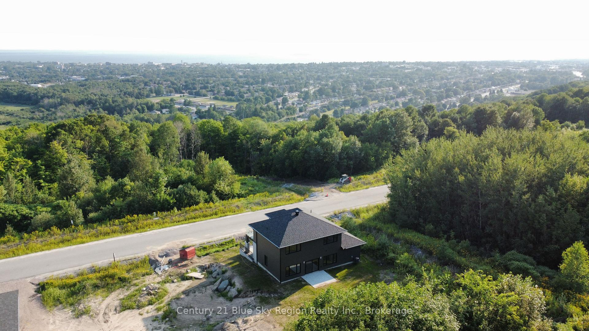 Photo 5 of 79 Kenreta Drive, North Bay, Airport — HOMEH